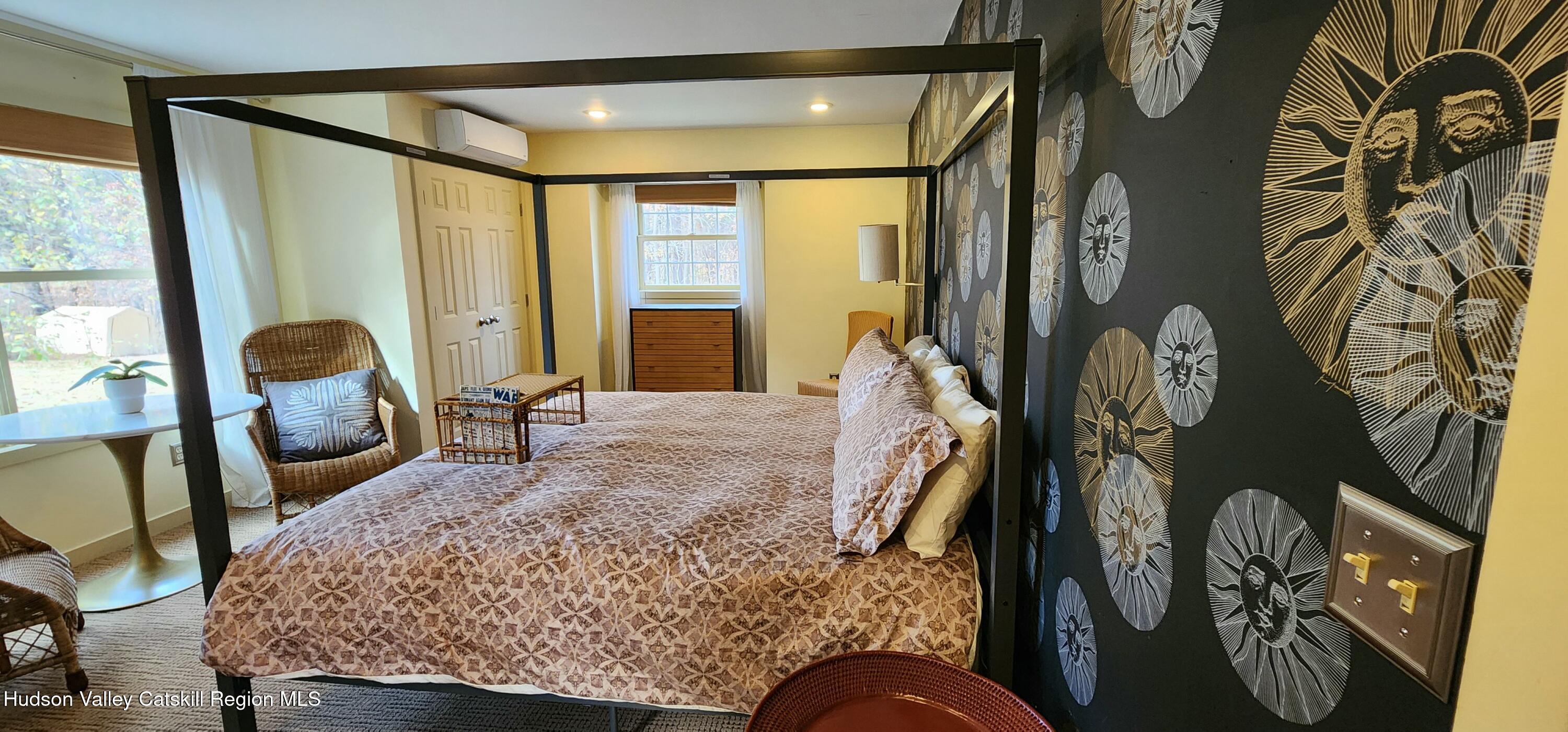 100 Greymouse Road Road