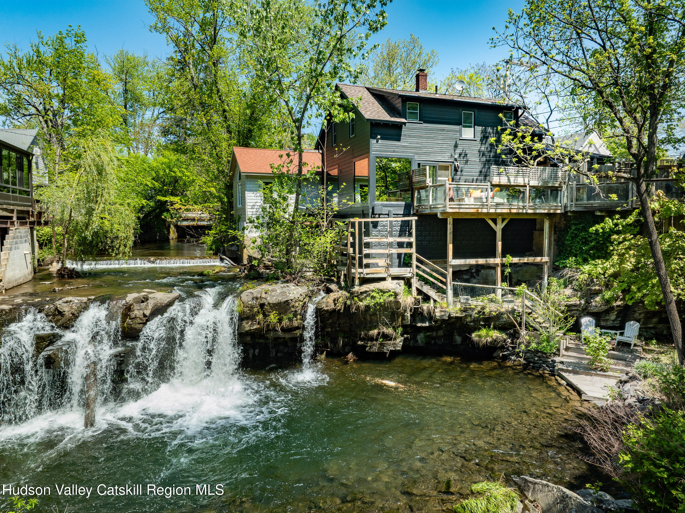 8 Tannery Brook Road
