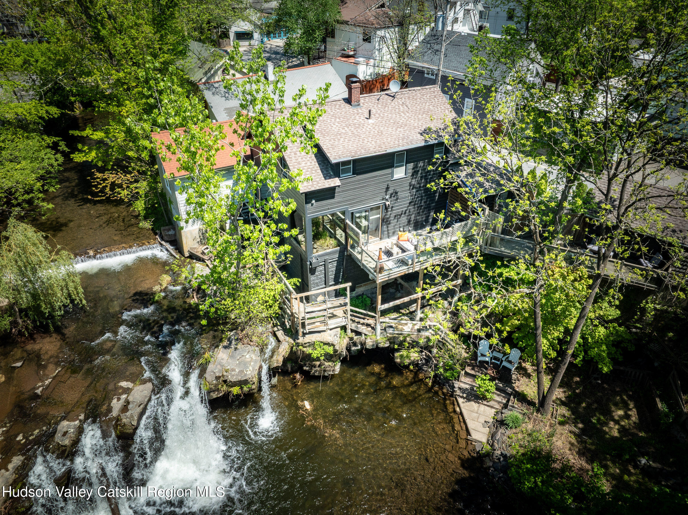 8 Tannery Brook Road