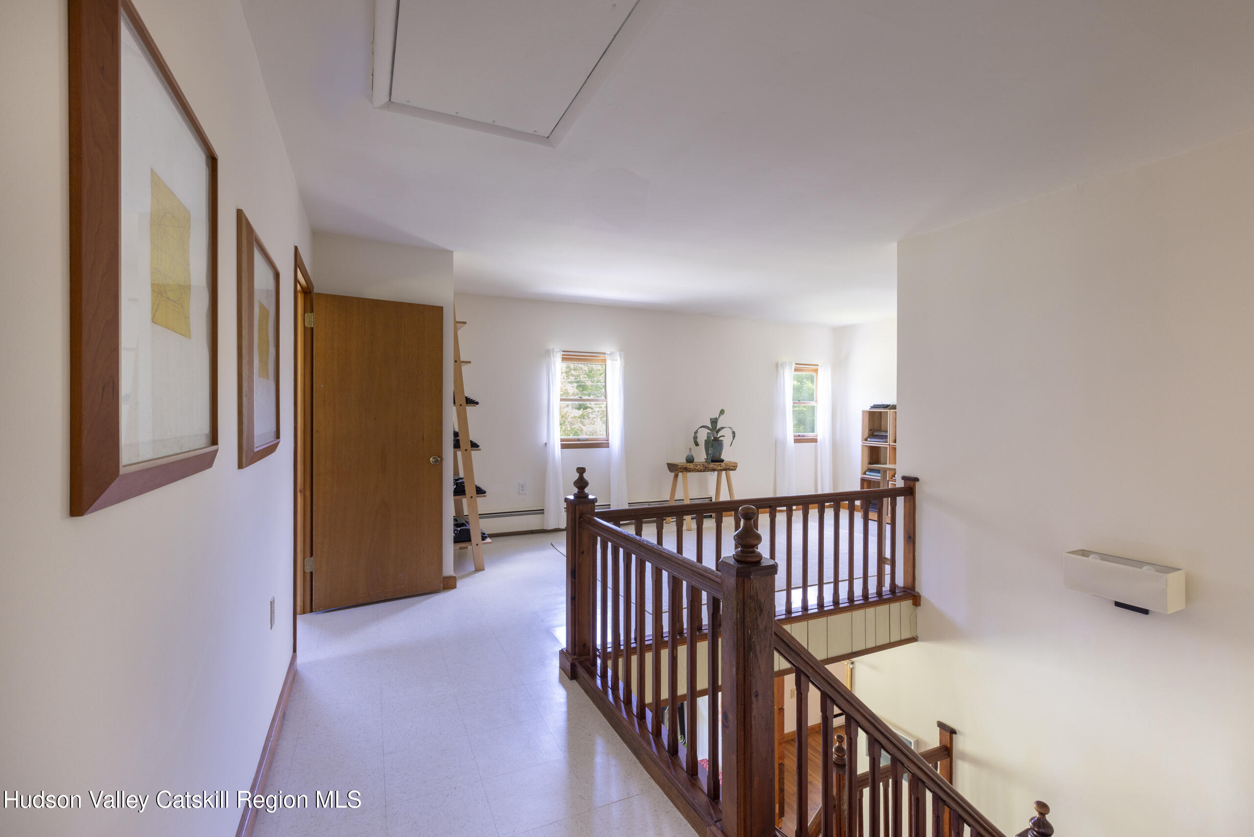 1807 Glasco Turnpike