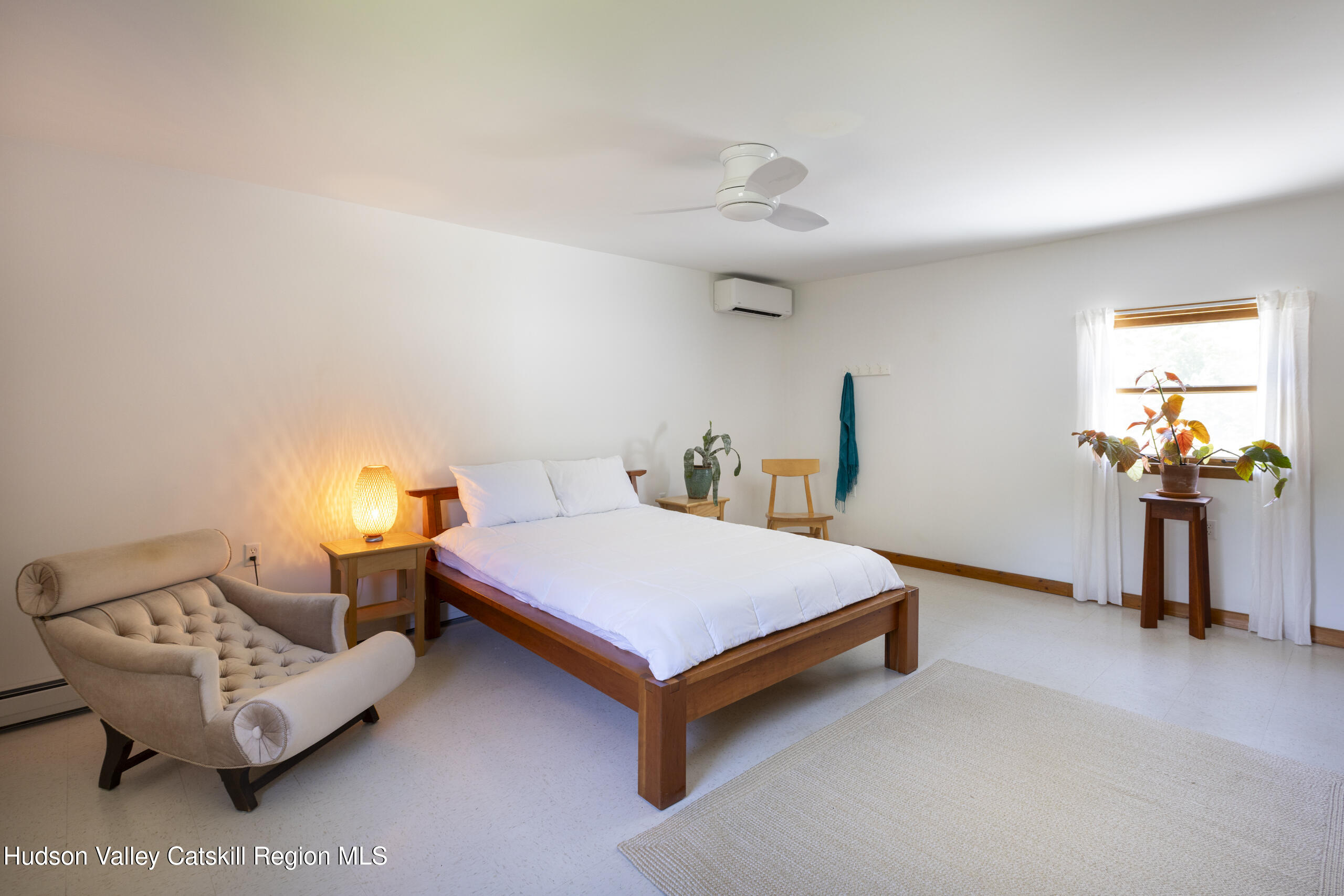 1807 Glasco Turnpike