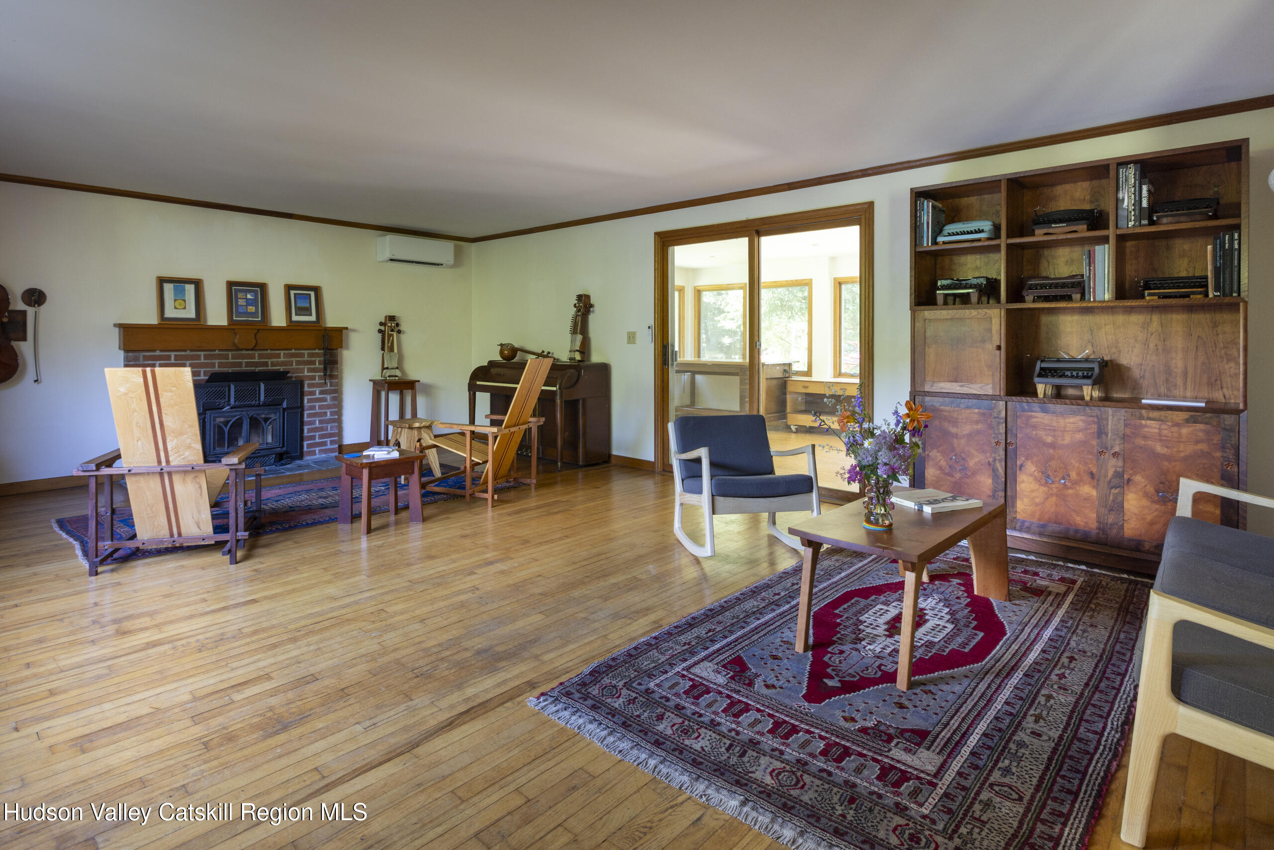 1807 Glasco Turnpike