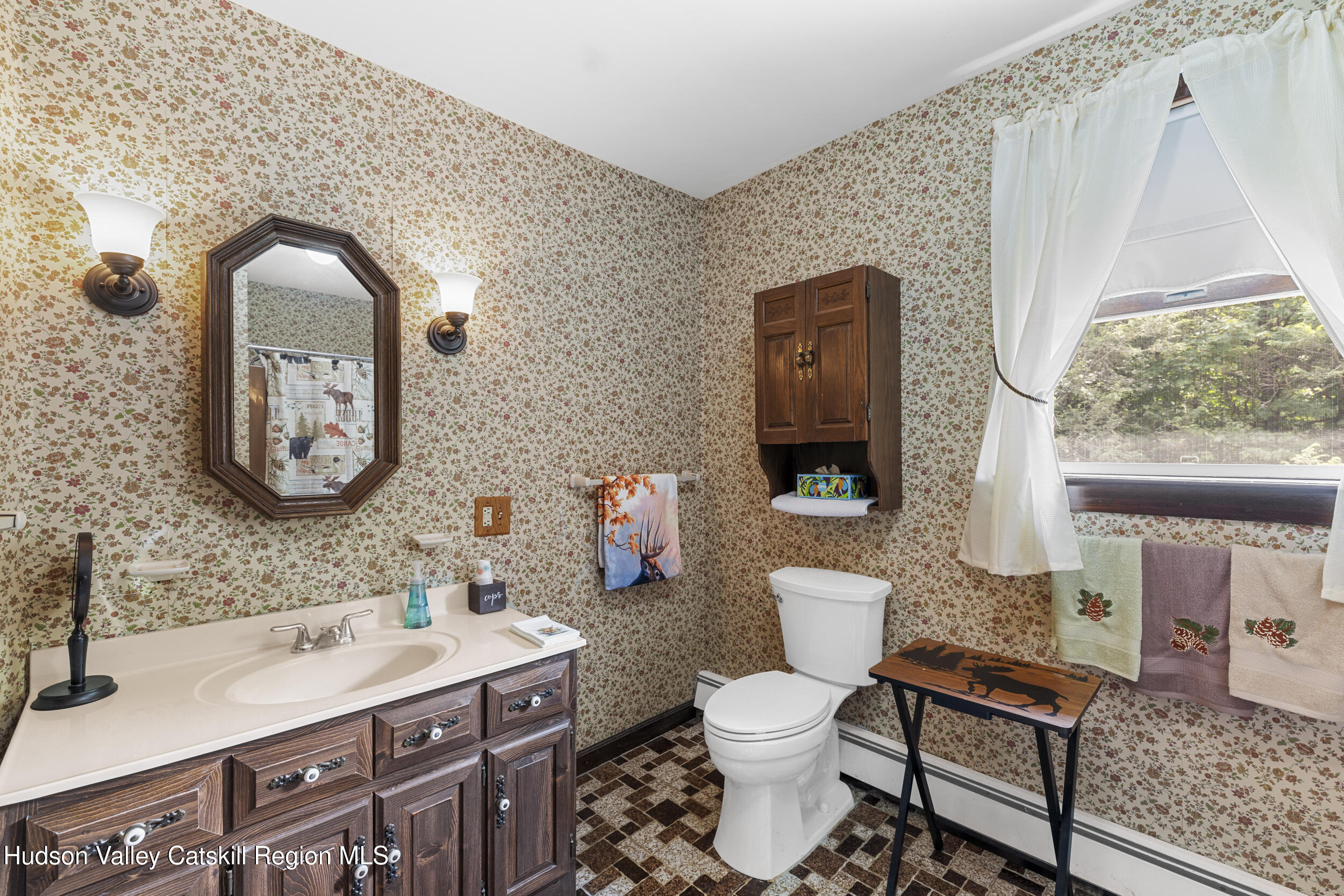 427 West Saugerties Road