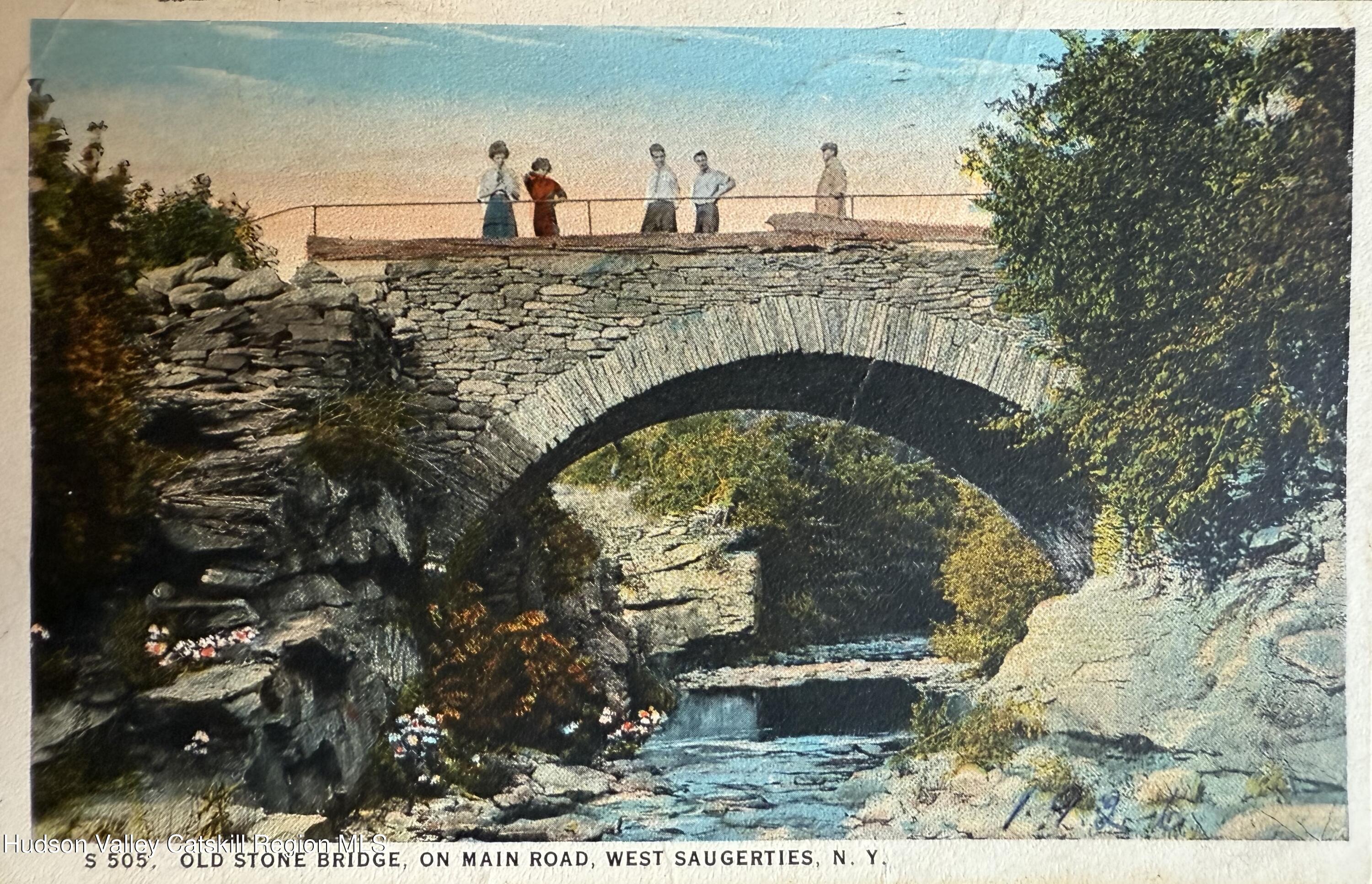 427 West Saugerties Road