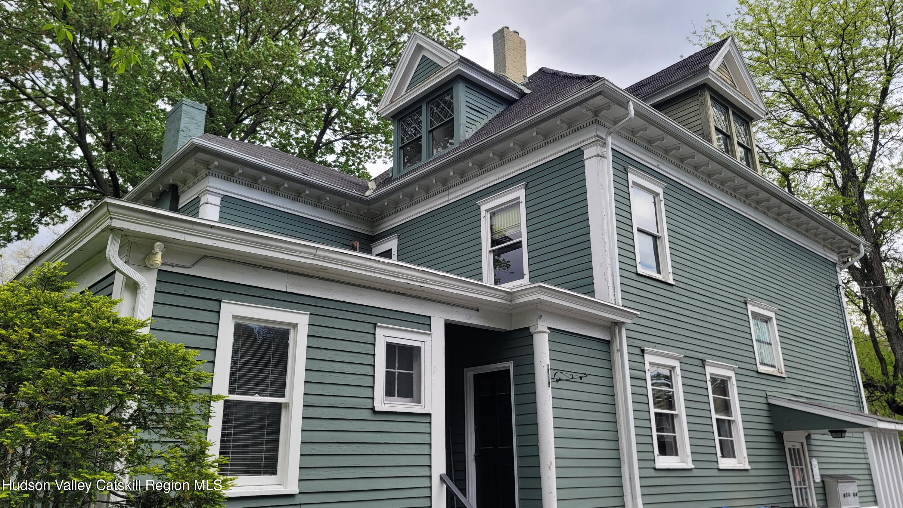 79 Saint James Street