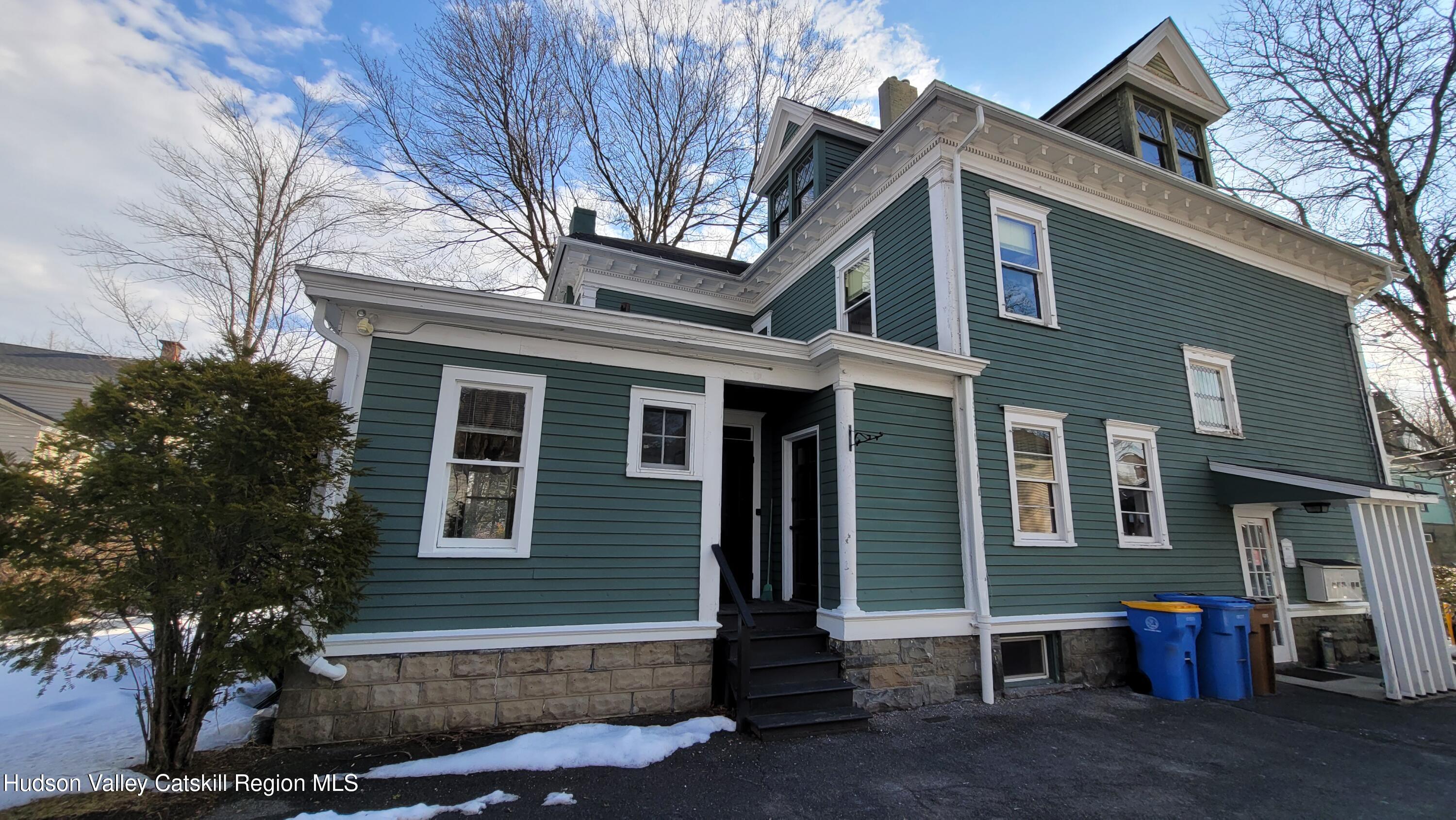 79 Saint James Street