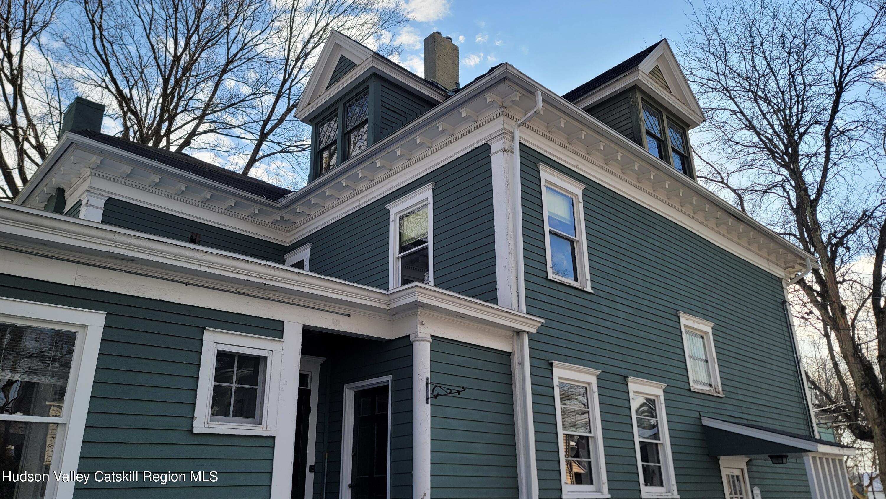 79 Saint James Street