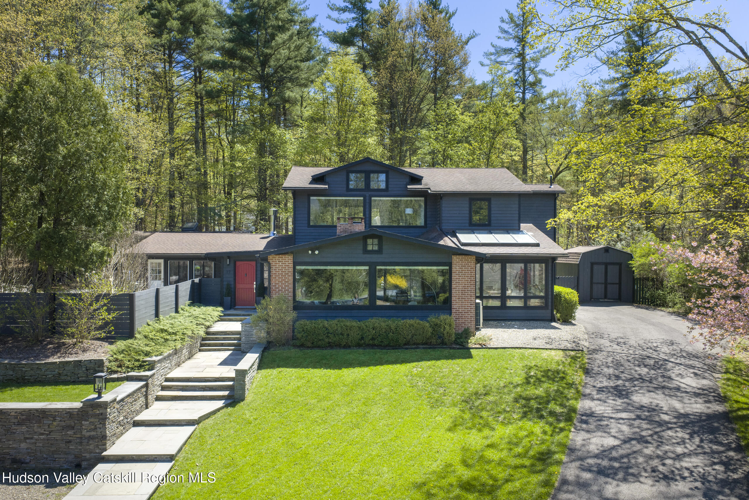 15-17 Broadview Road