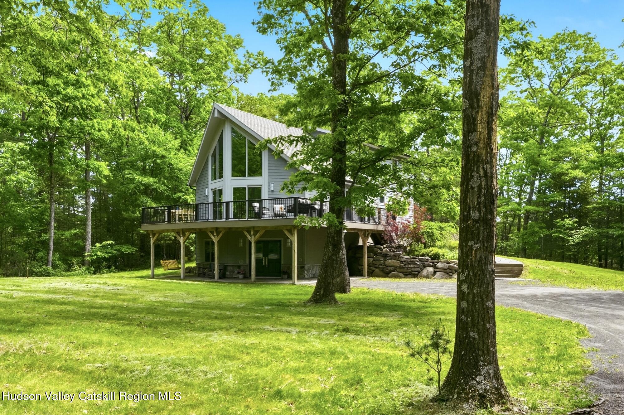 21 Woodland Lane