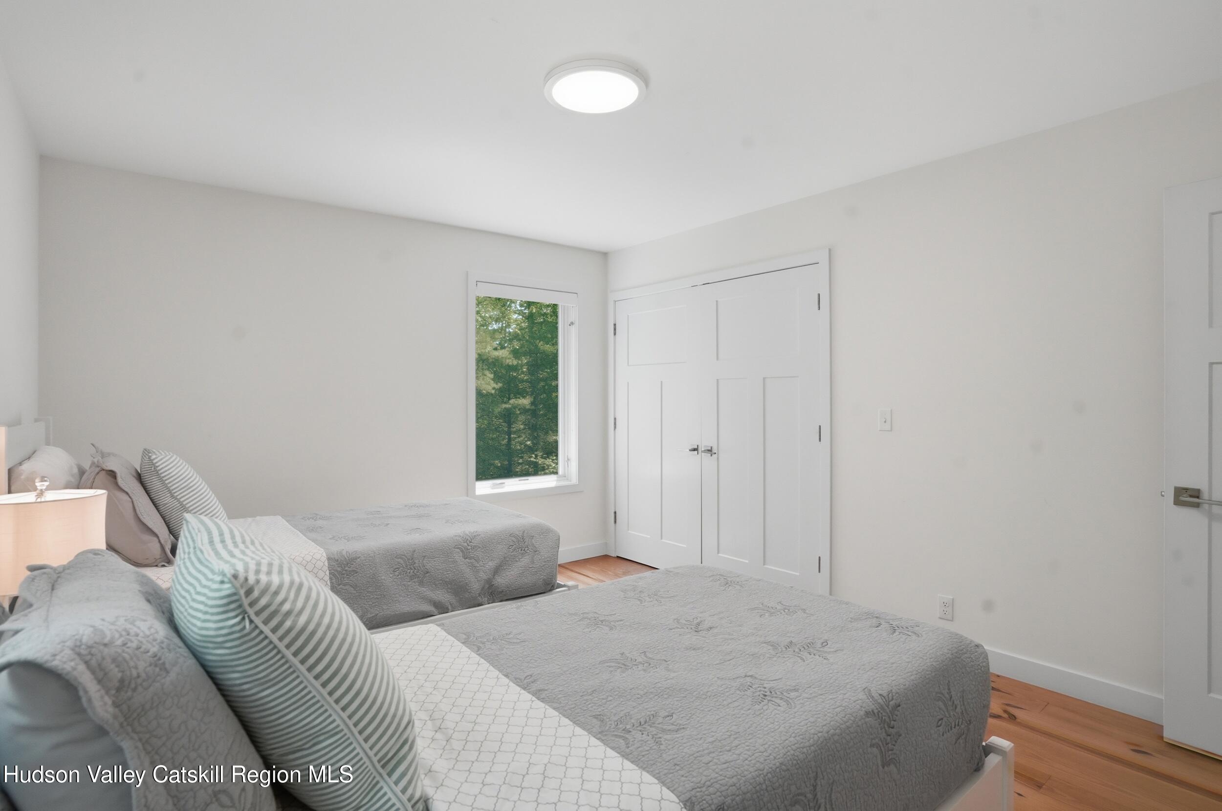 21 Woodland Lane