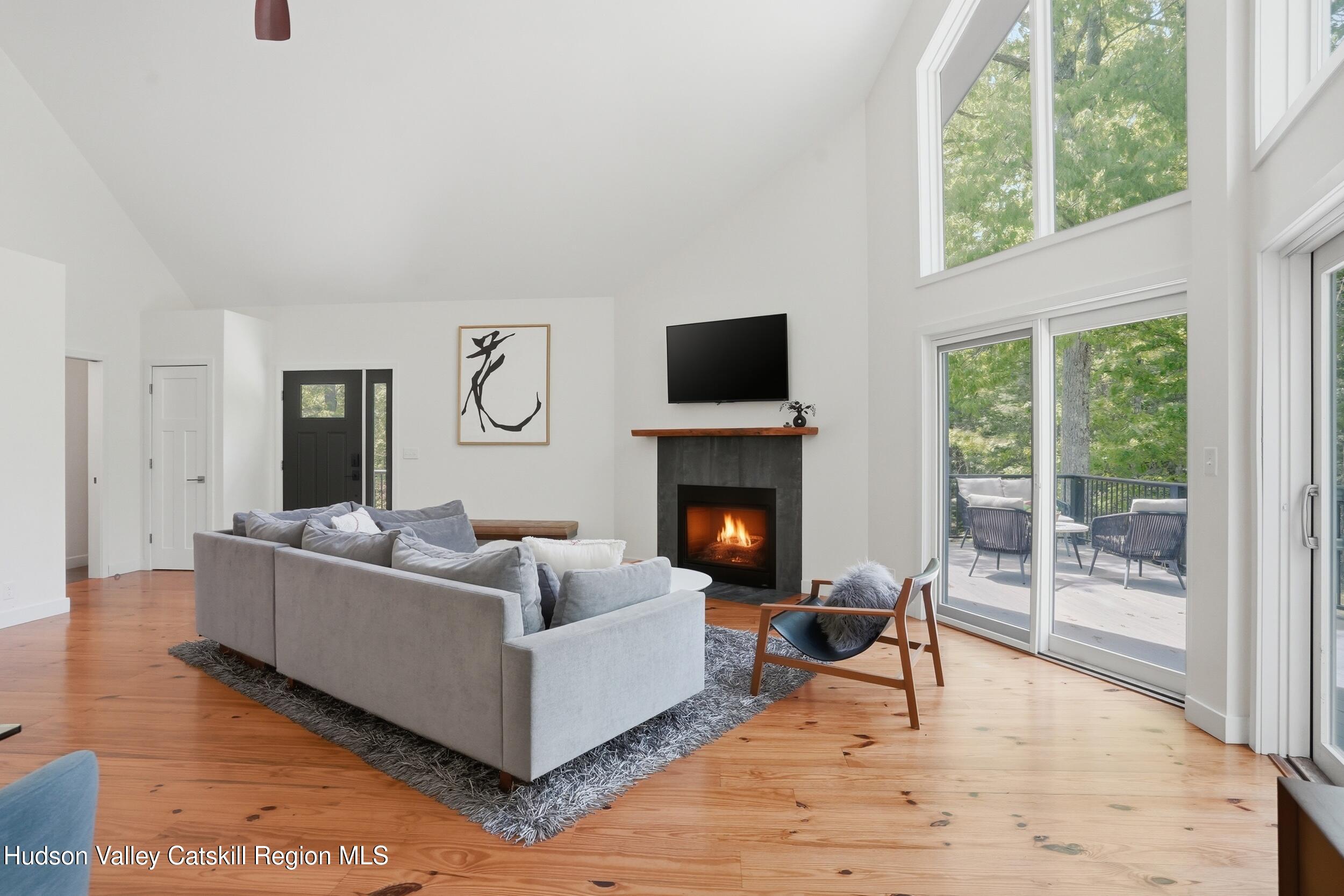 21 Woodland Lane