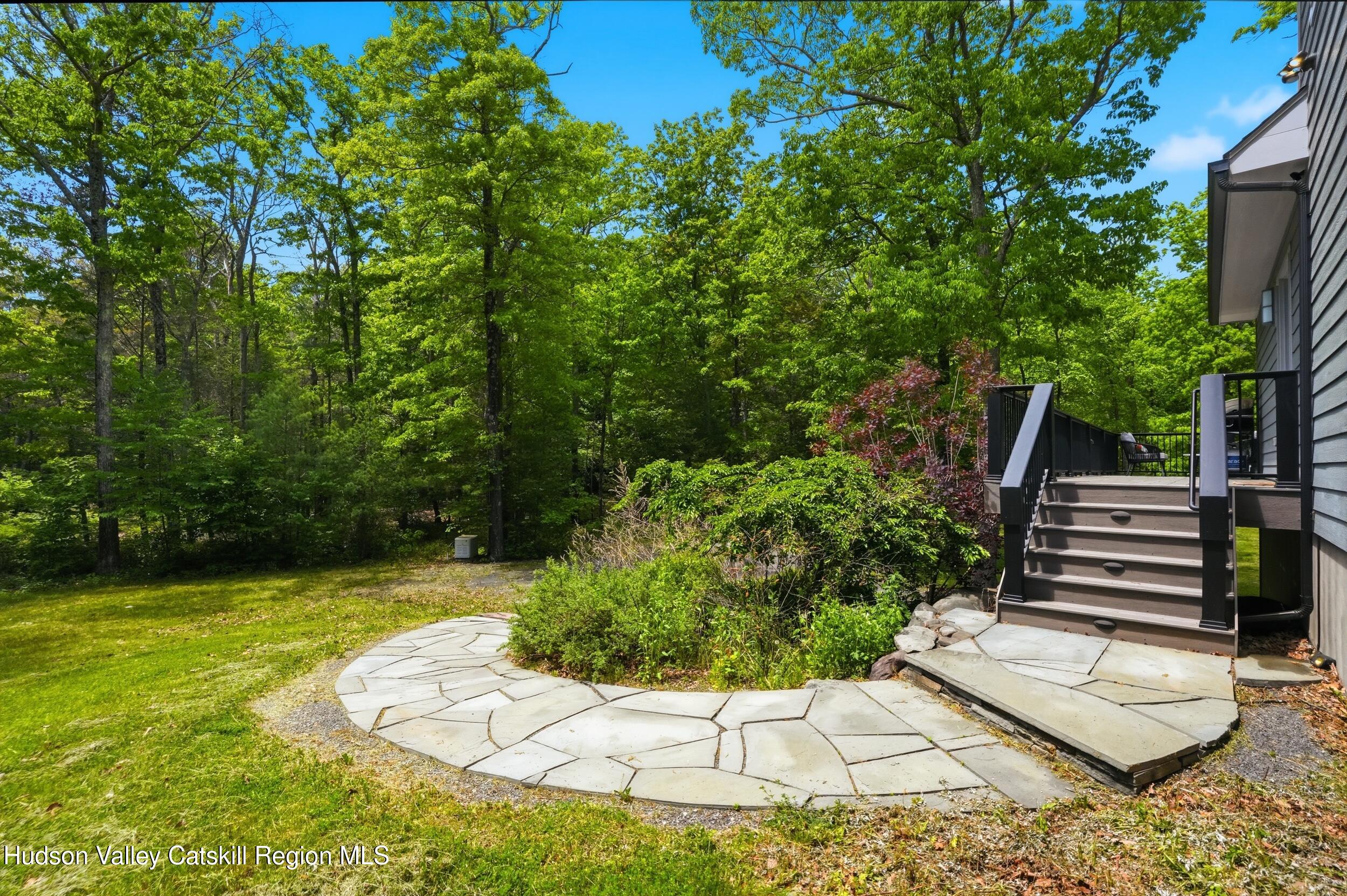 21 Woodland Lane