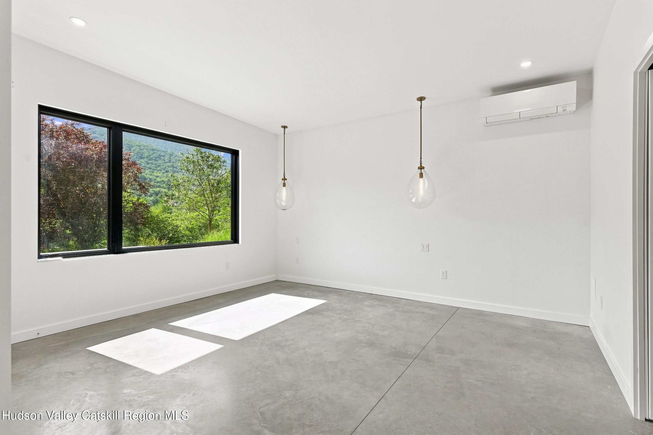23 Traver Hollow Road
