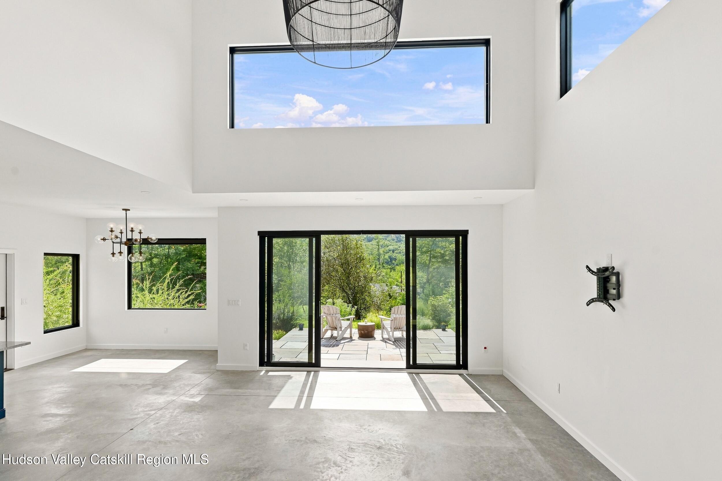 23 Traver Hollow Road