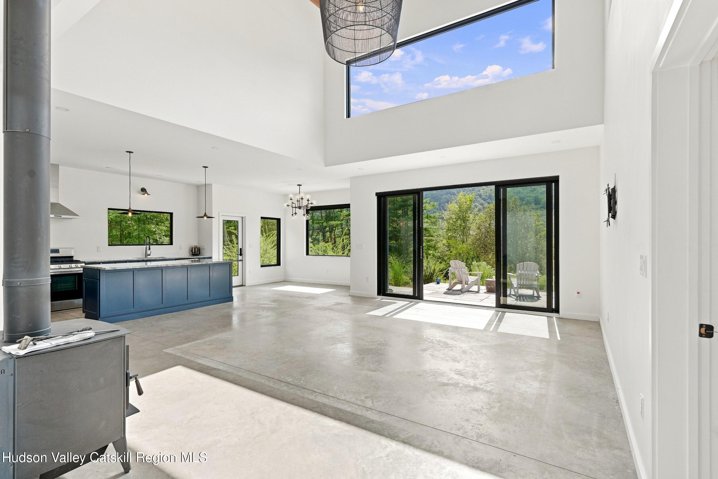 23 Traver Hollow Road
