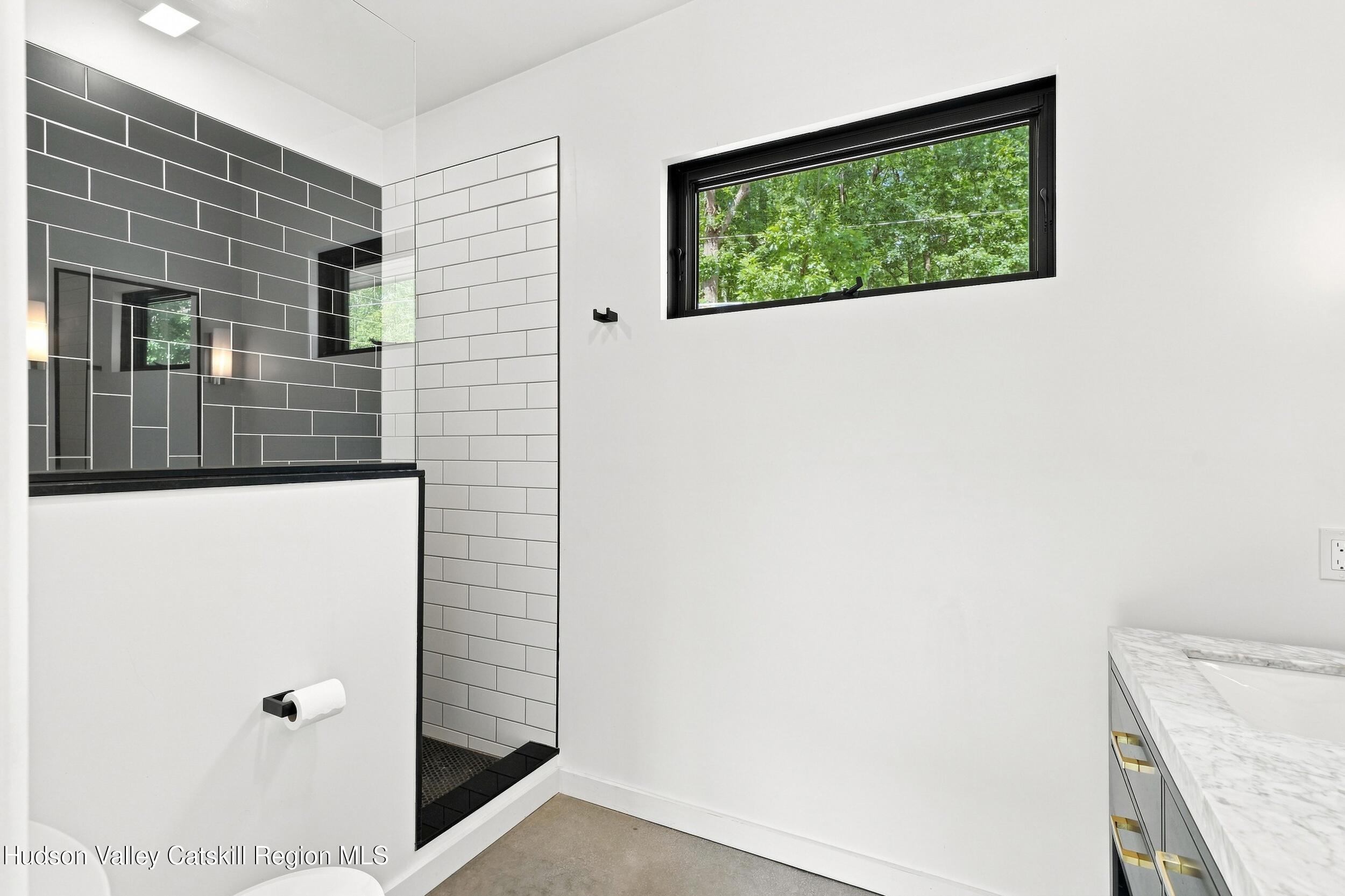 23 Traver Hollow Road