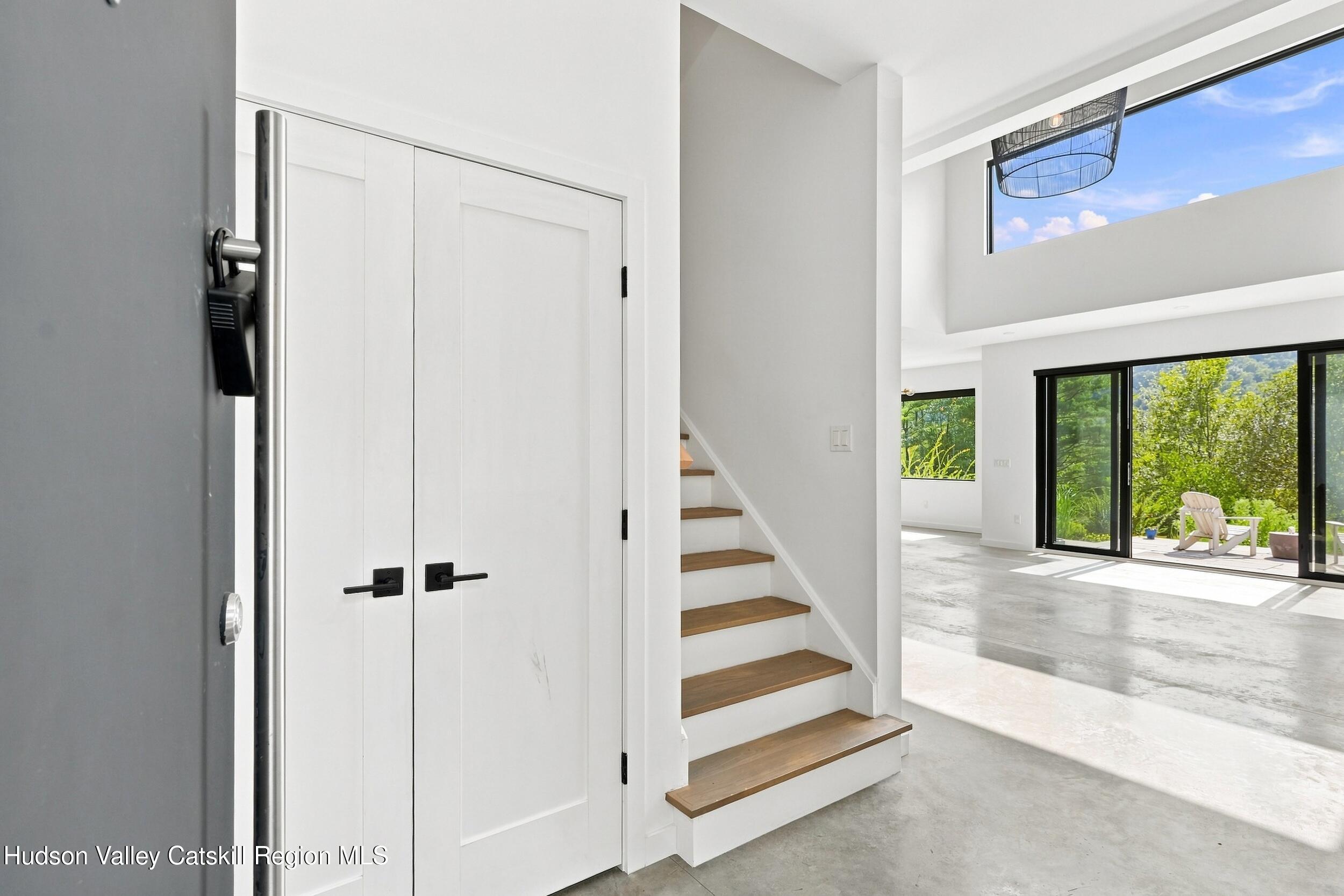 23 Traver Hollow Road