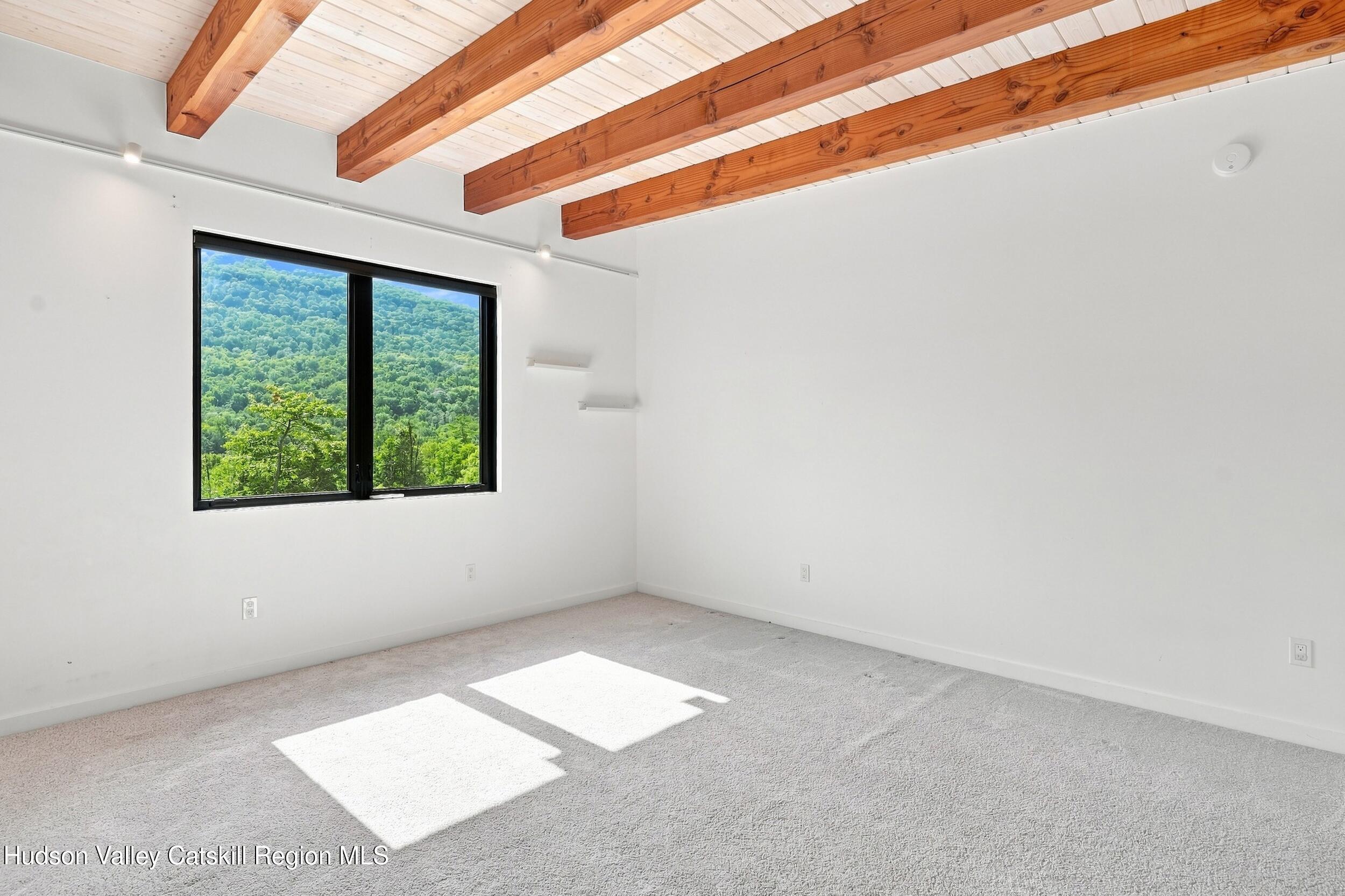 23 Traver Hollow Road