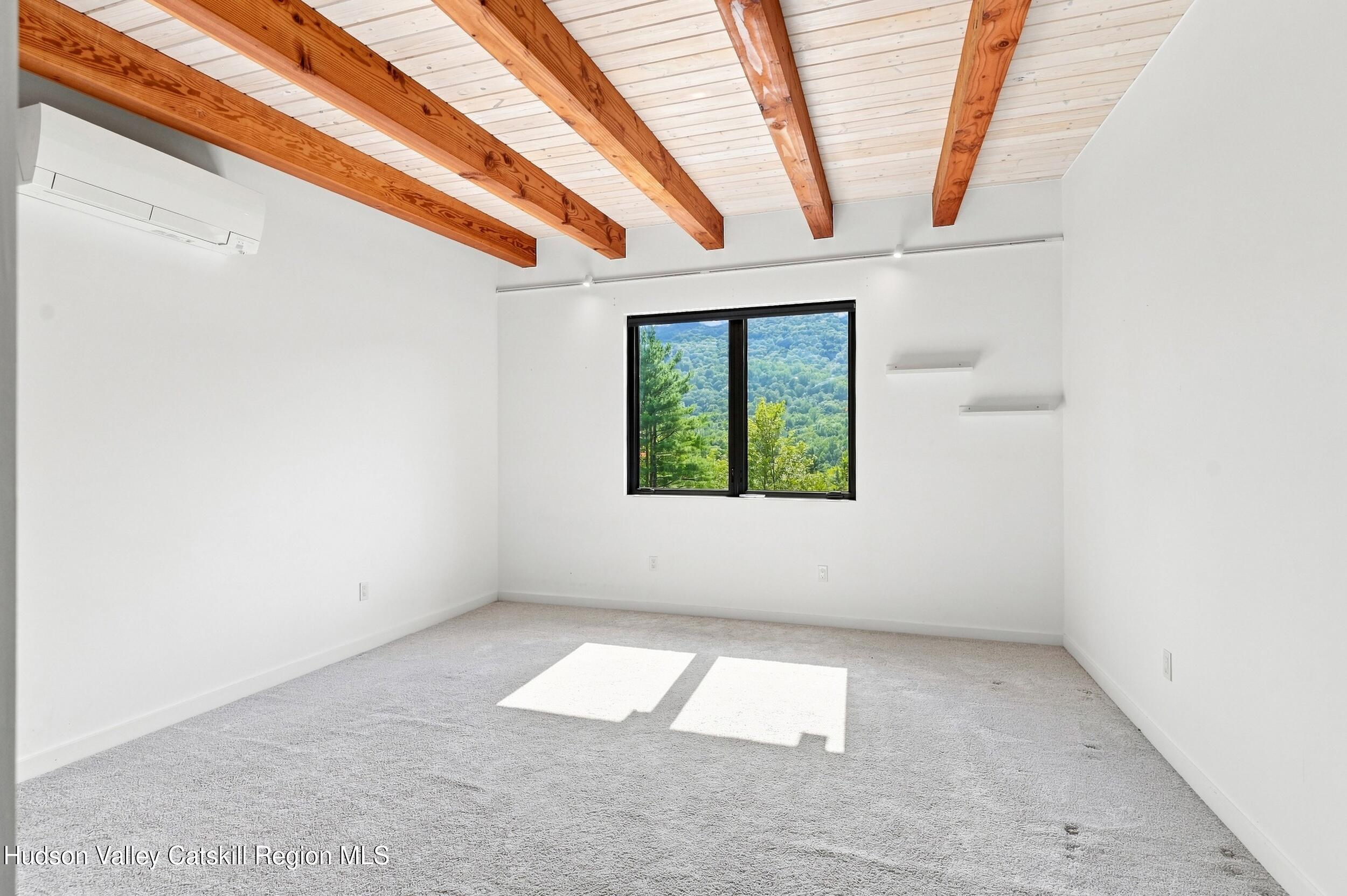 23 Traver Hollow Road