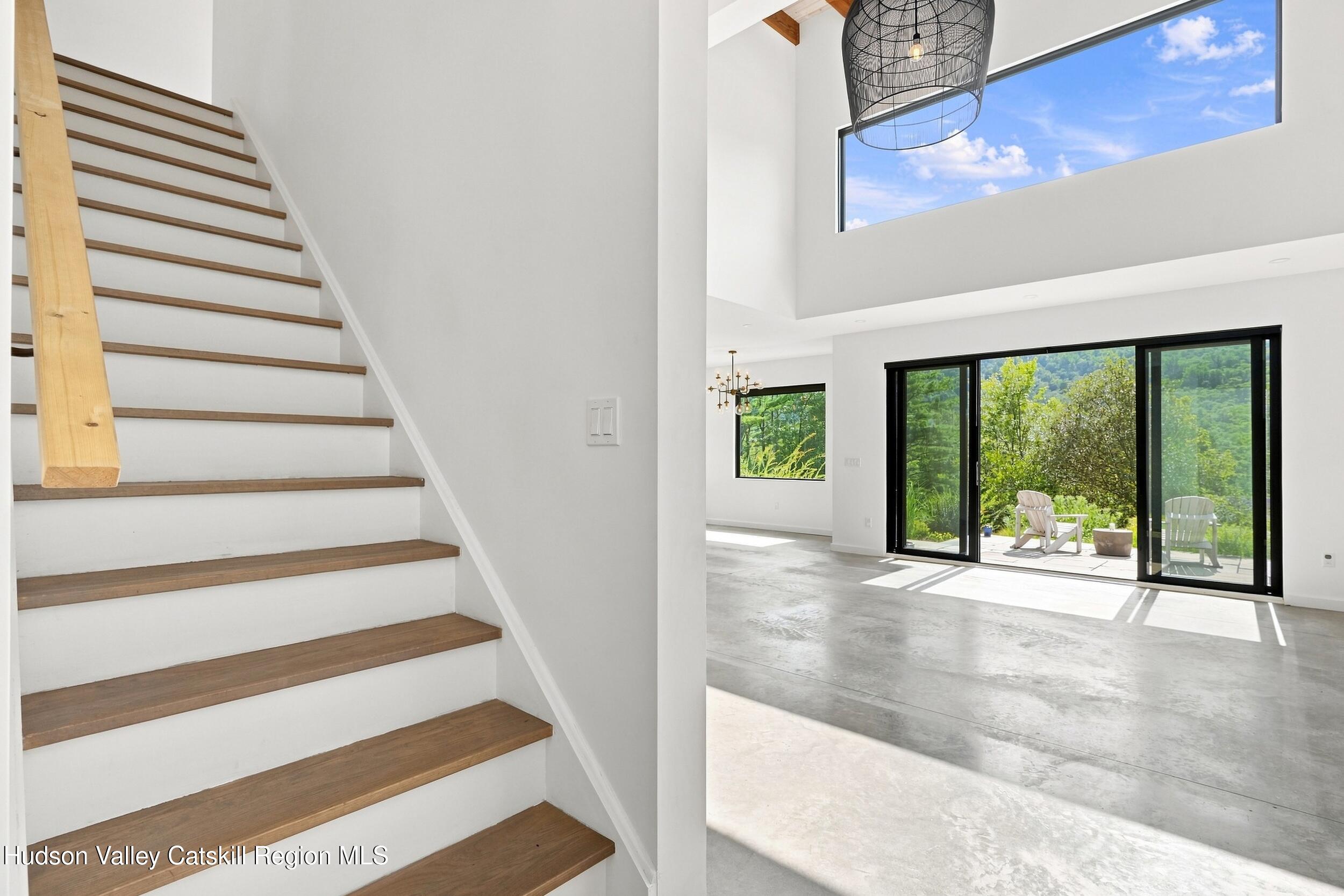 23 Traver Hollow Road