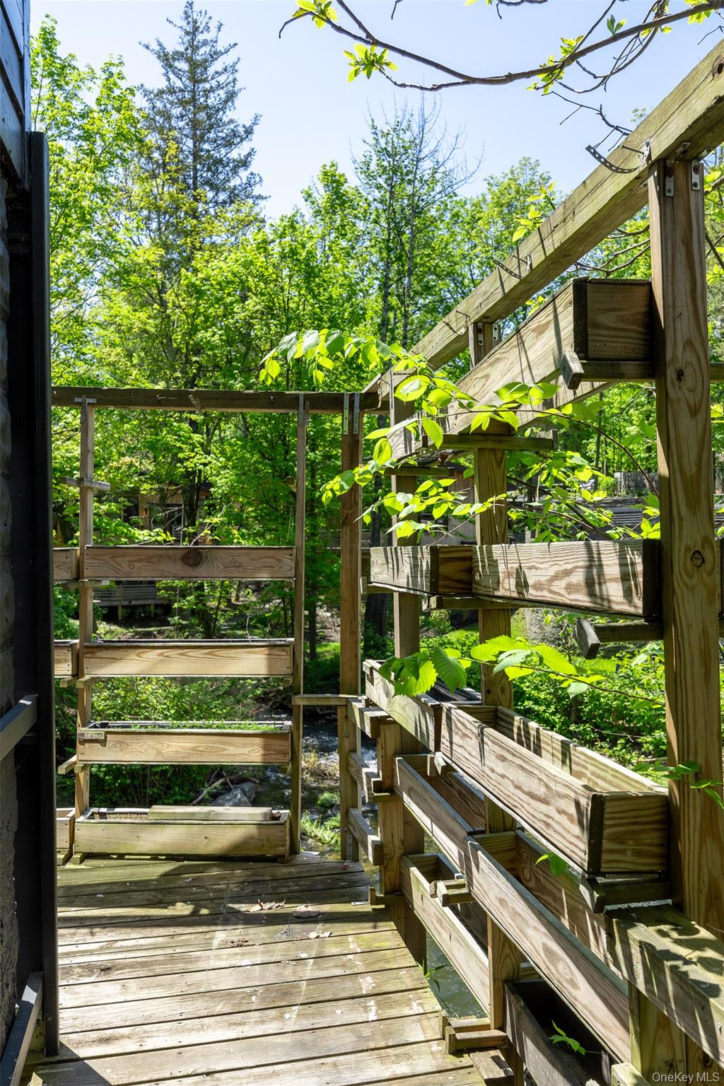 8 Tannery Brook Road