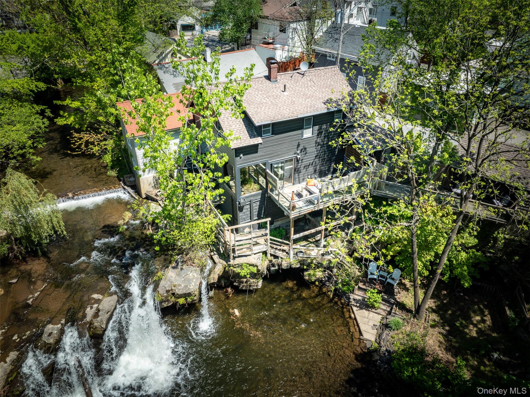 8 Tannery Brook Road