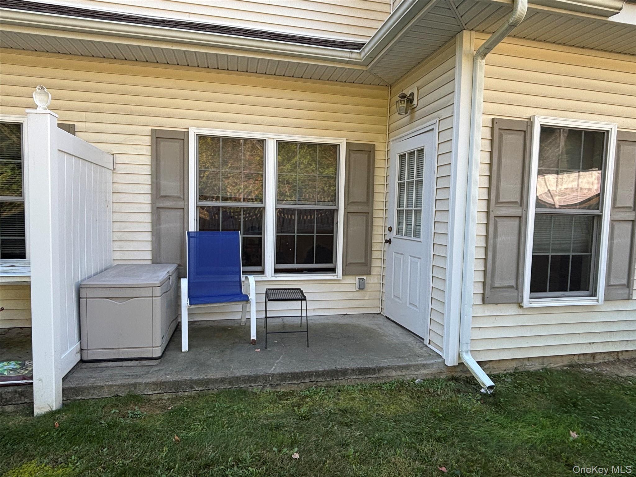 61 Aveonis Court