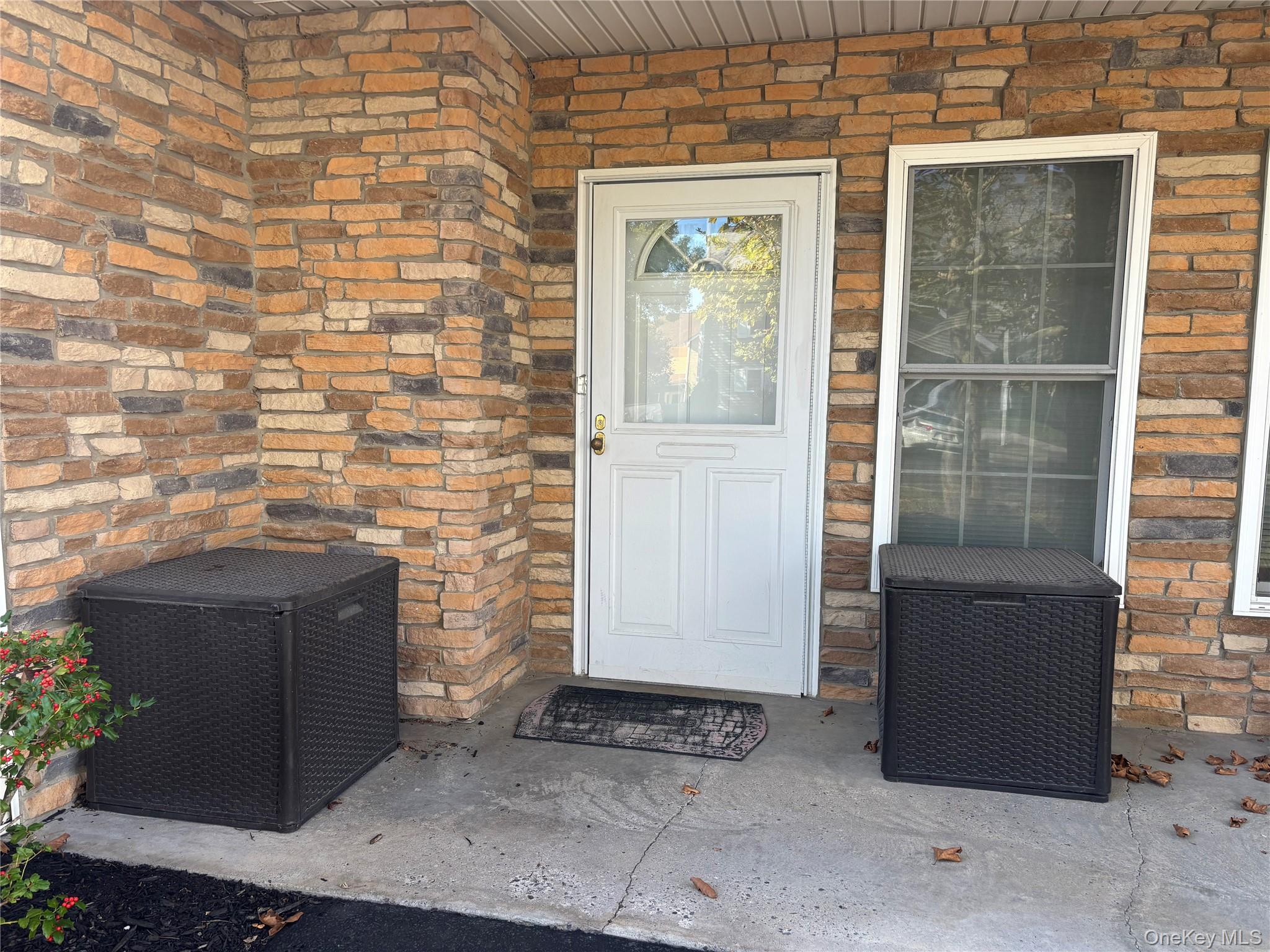 61 Aveonis Court