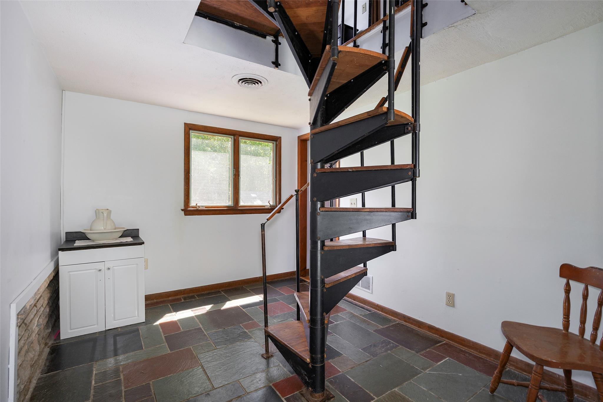 8 Rock Garden Way