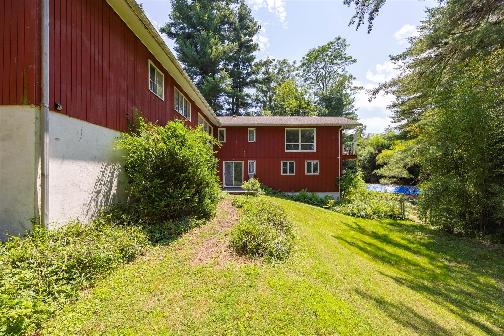 8 Rock Garden Way