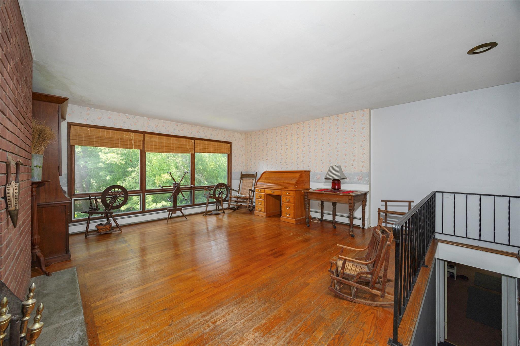 8 Rock Garden Way