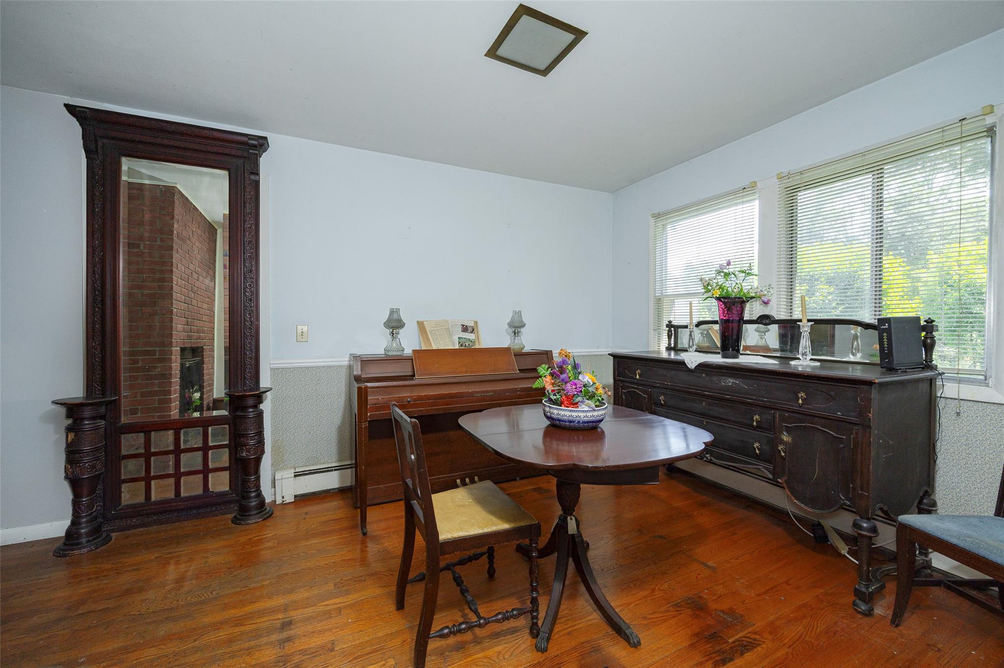 8 Rock Garden Way