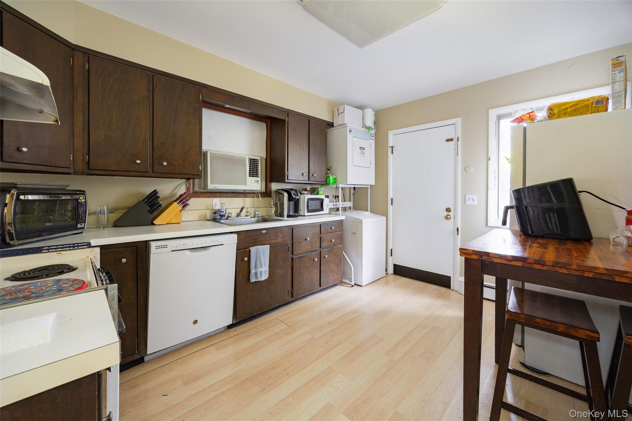 8 Rock Garden Way