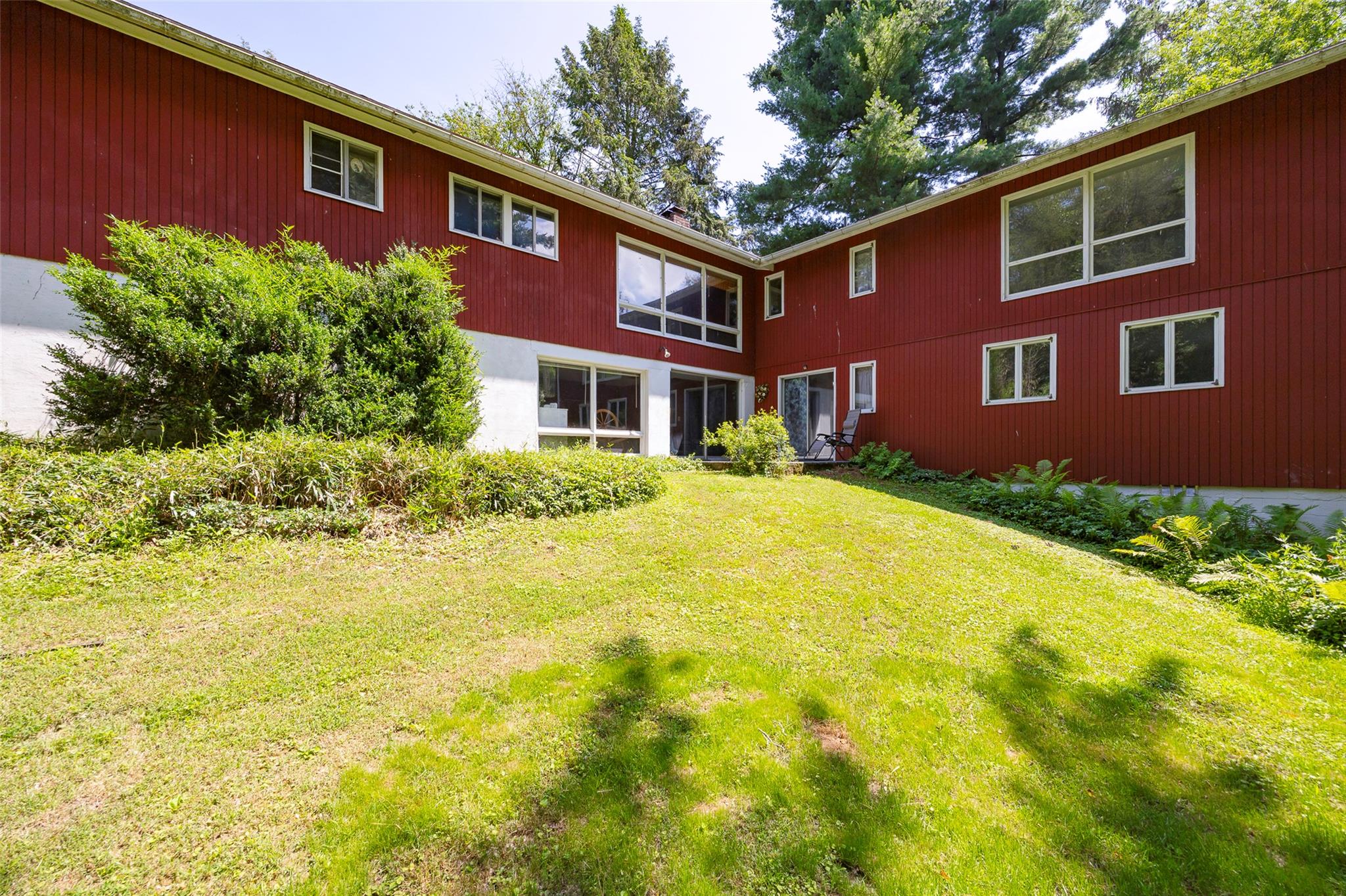 8 Rock Garden Way