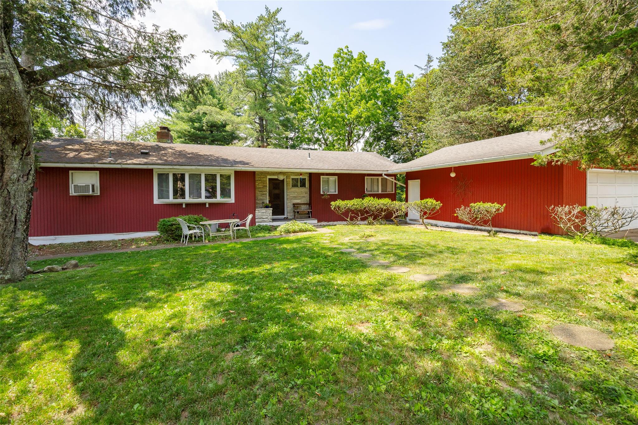 8 Rock Garden Way