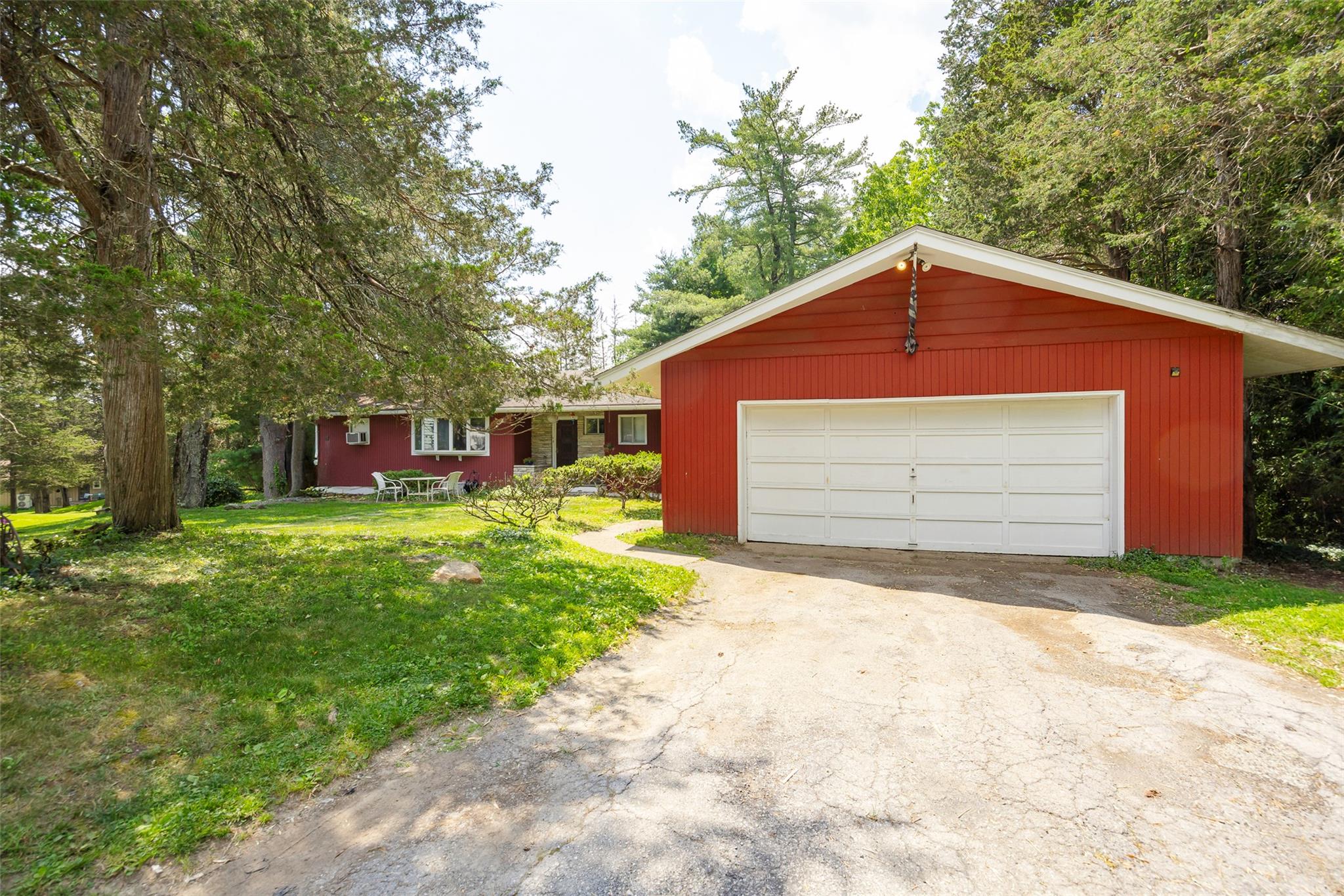 8 Rock Garden Way