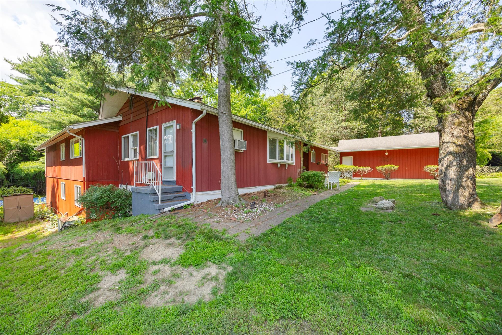 8 Rock Garden Way