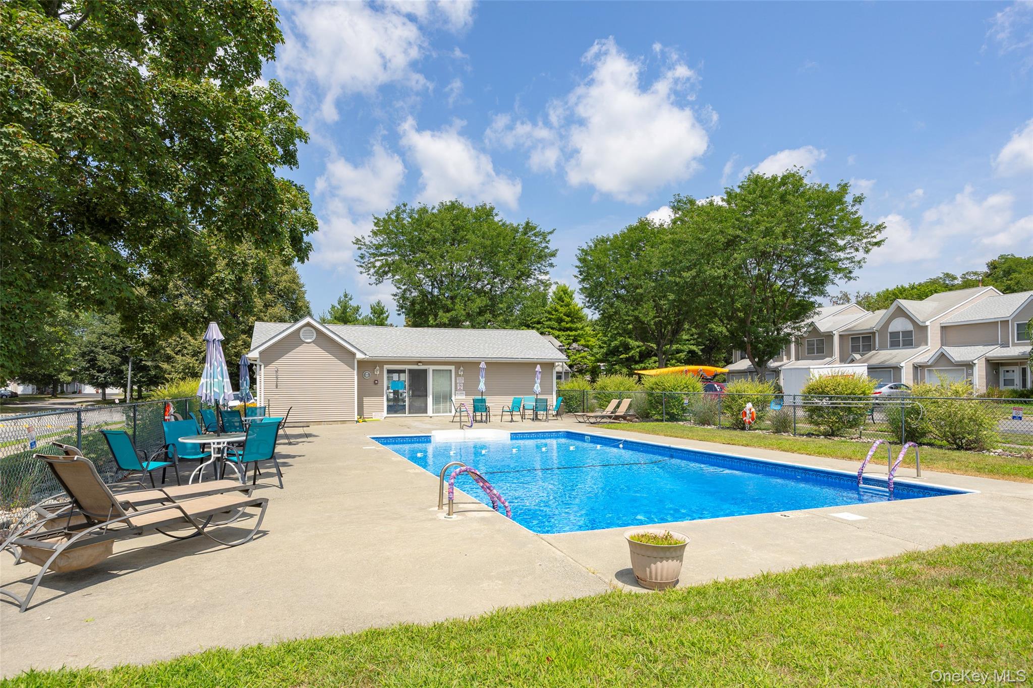 26 Deer Crossing Drive Unit: 26