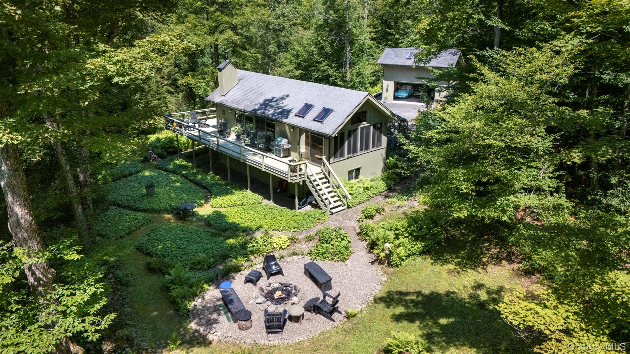 23 Riseley Lane
