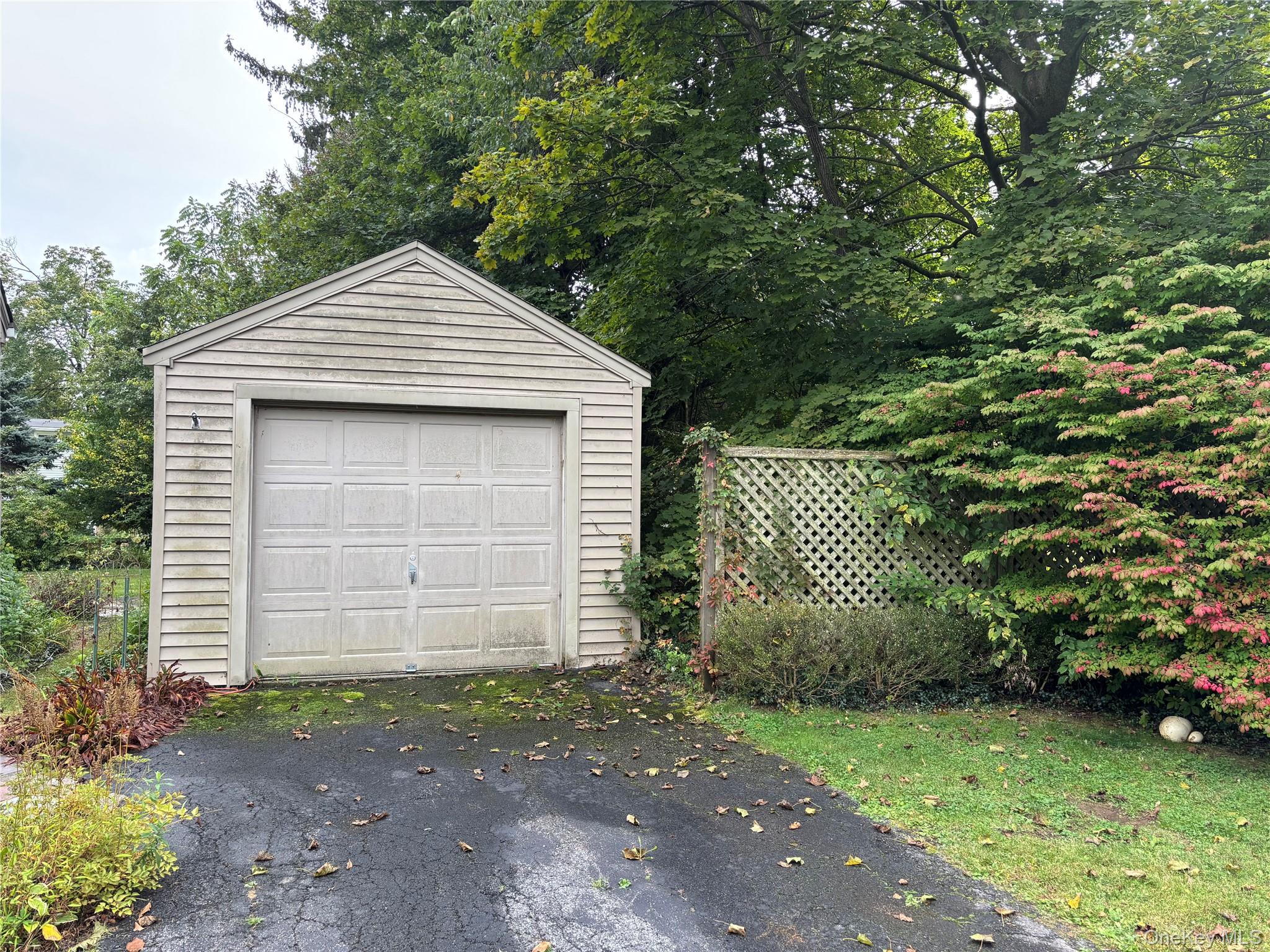 10 Patricia Avenue