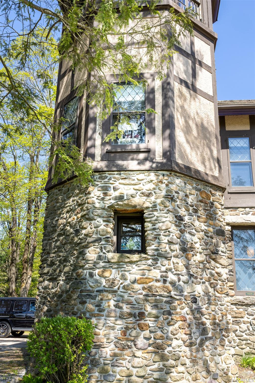 618 Quaker Hill Road