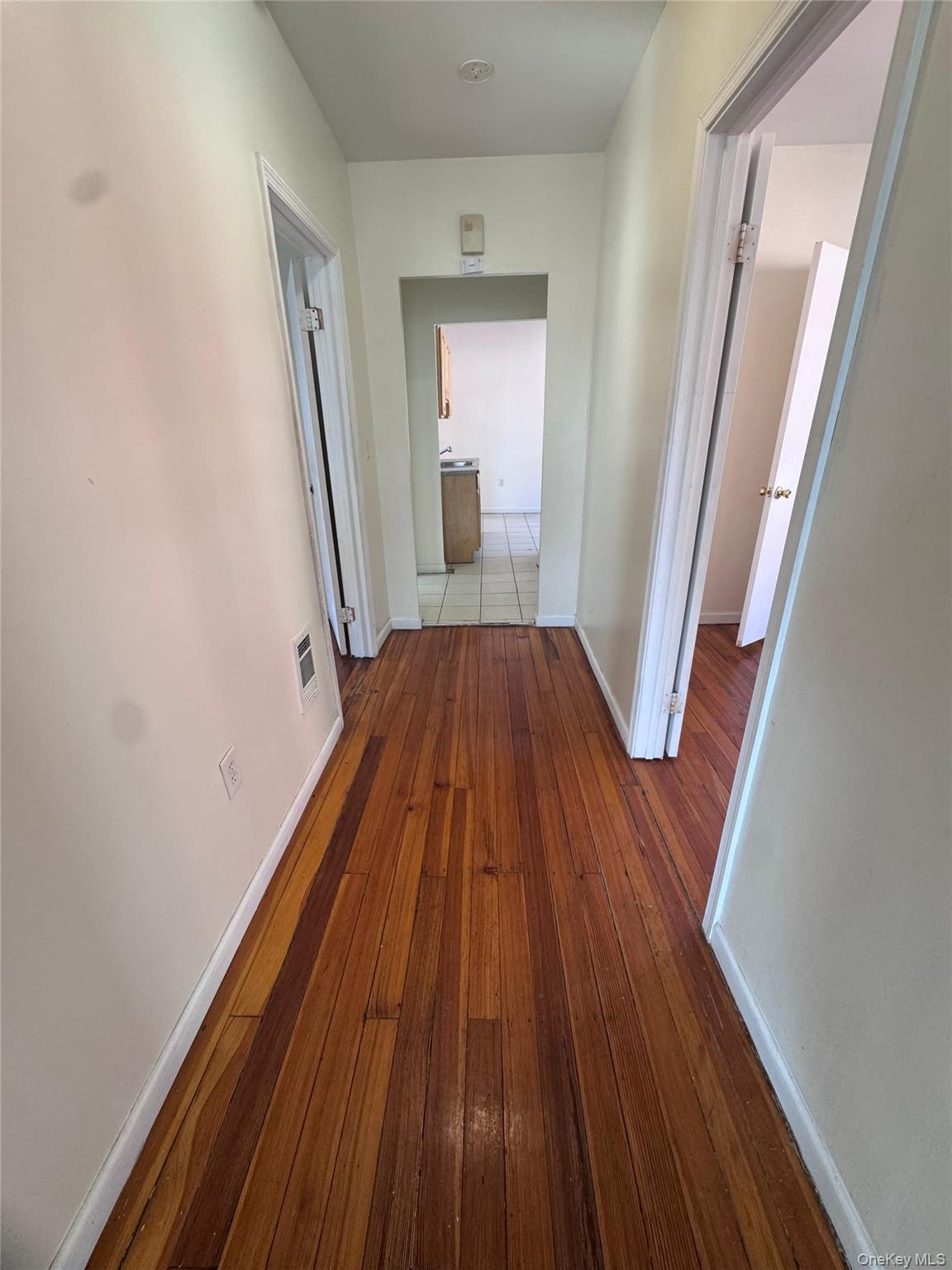 4 Gray Street Unit: Apt #2