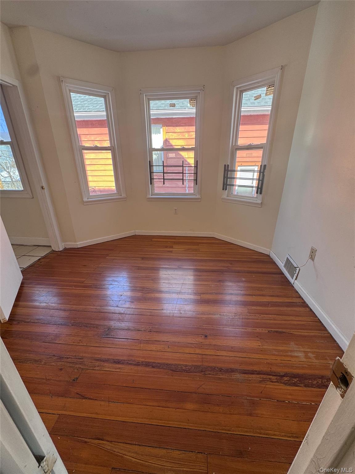 4 Gray Street Unit: Apt #2