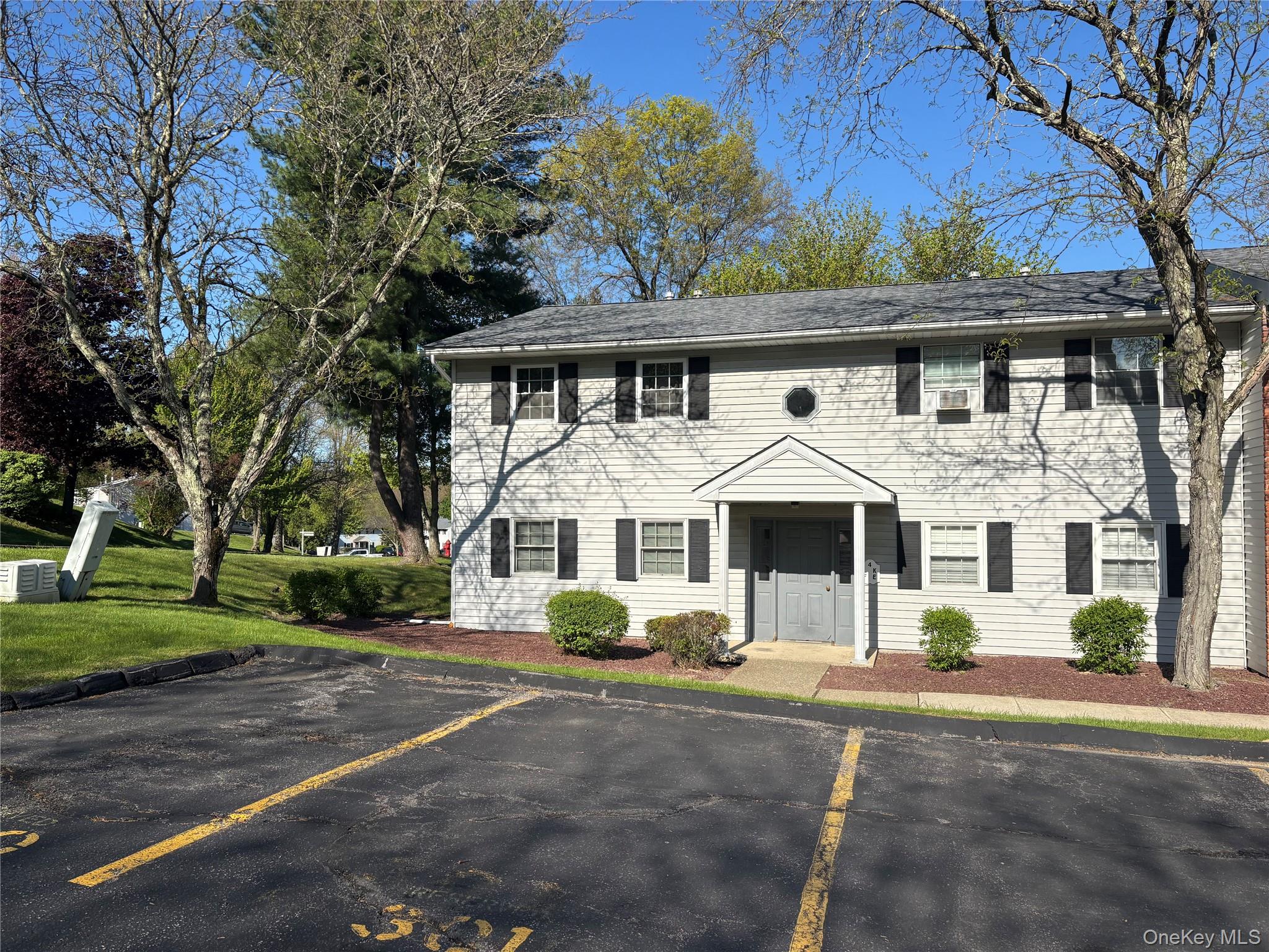 4 Locust Court Unit: F
