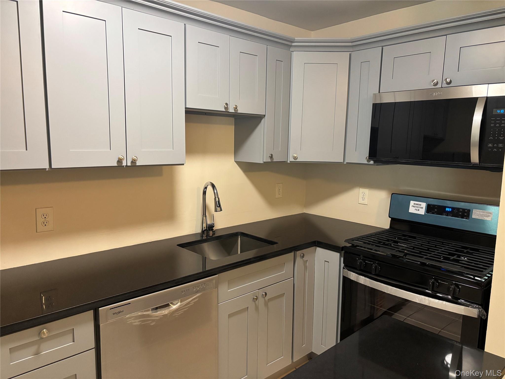 4 Locust Court Unit: F