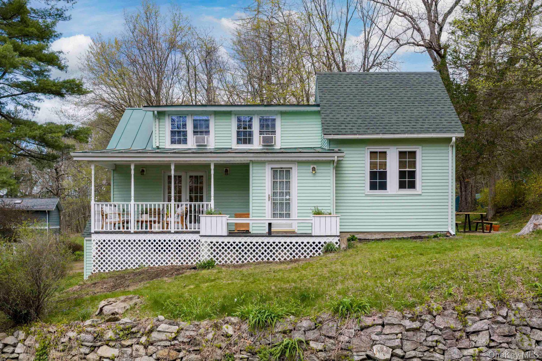 452 Mountain Road