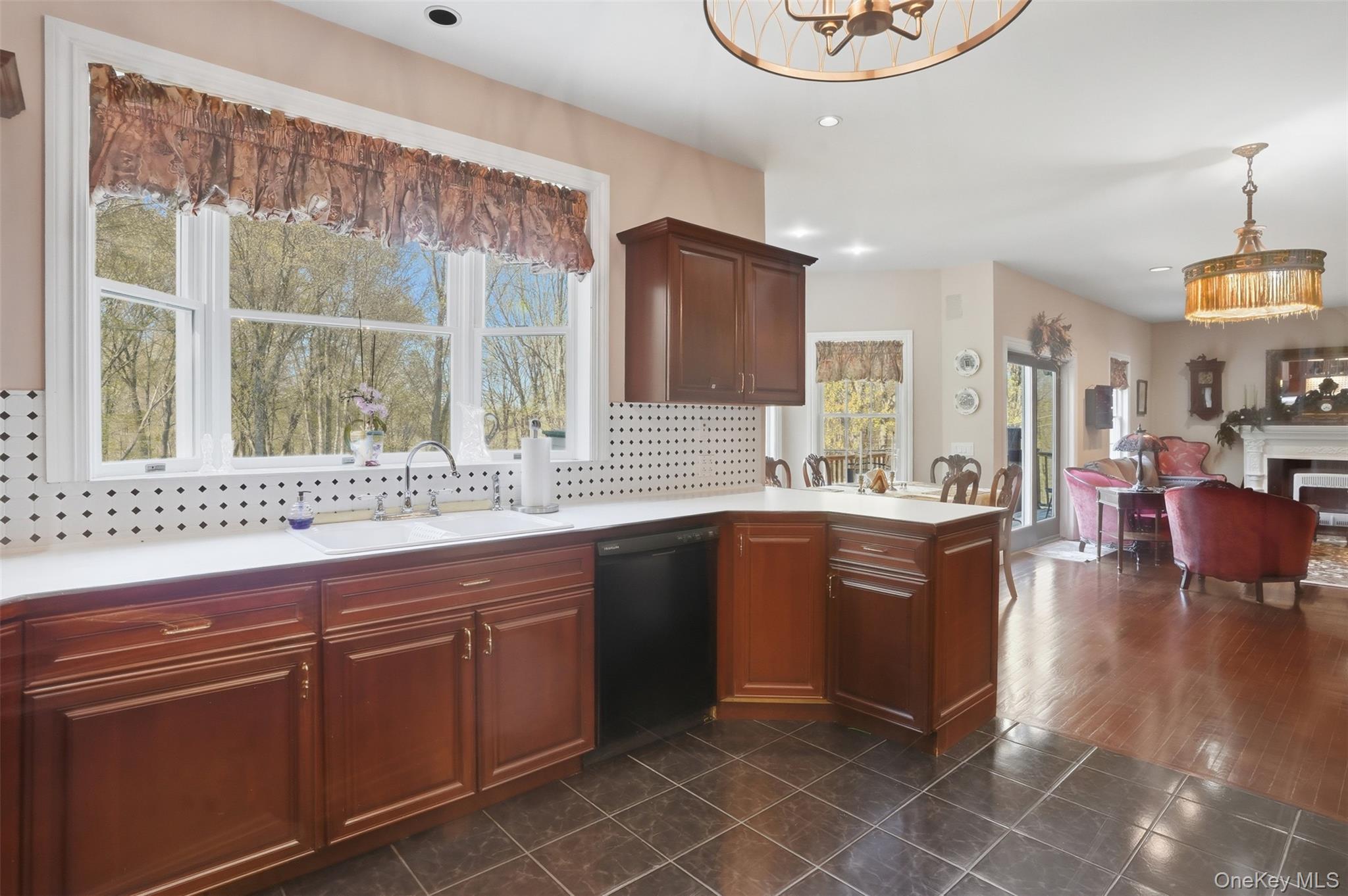 17 Skyview Lane
