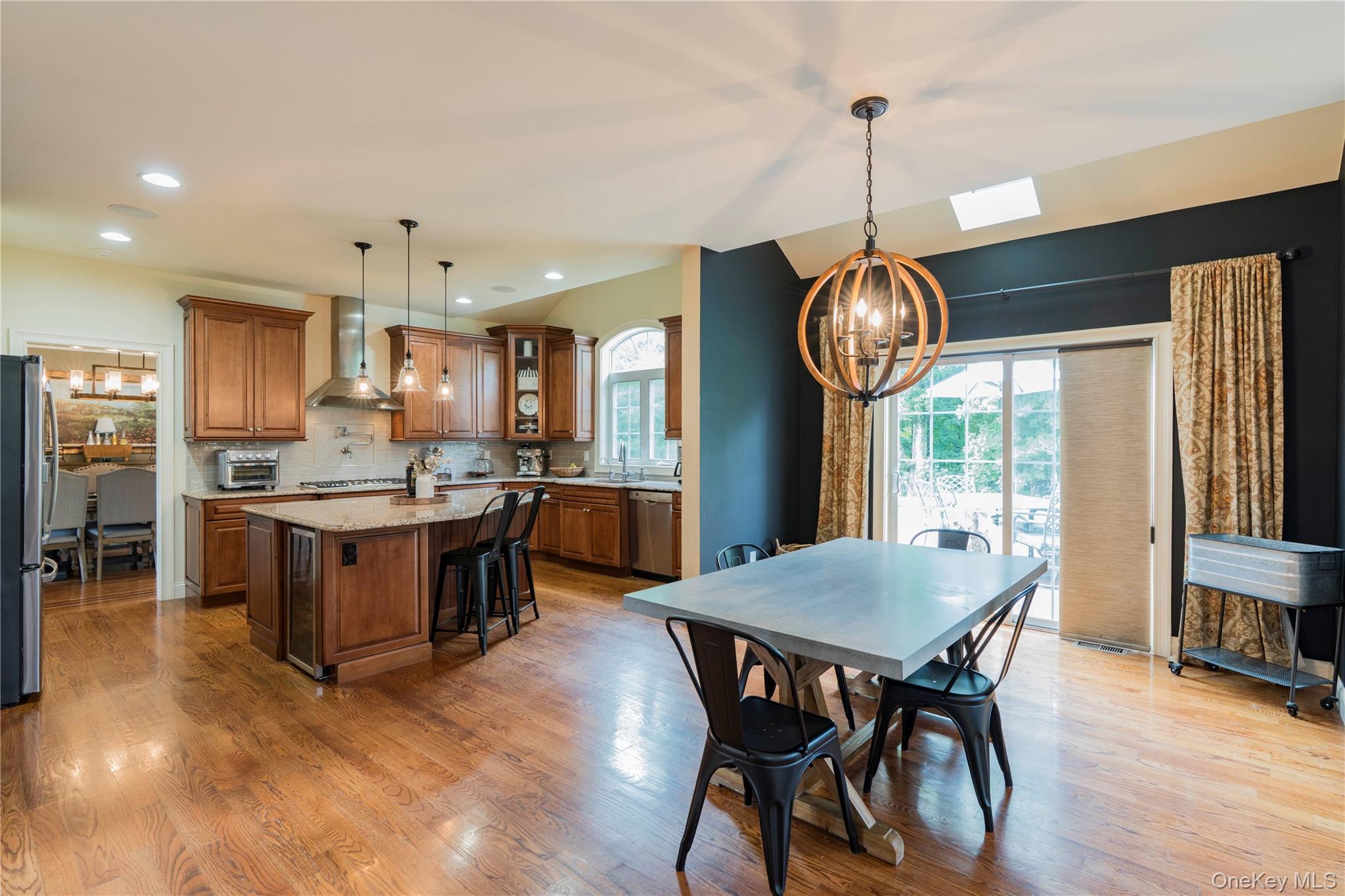 102 Caties Way