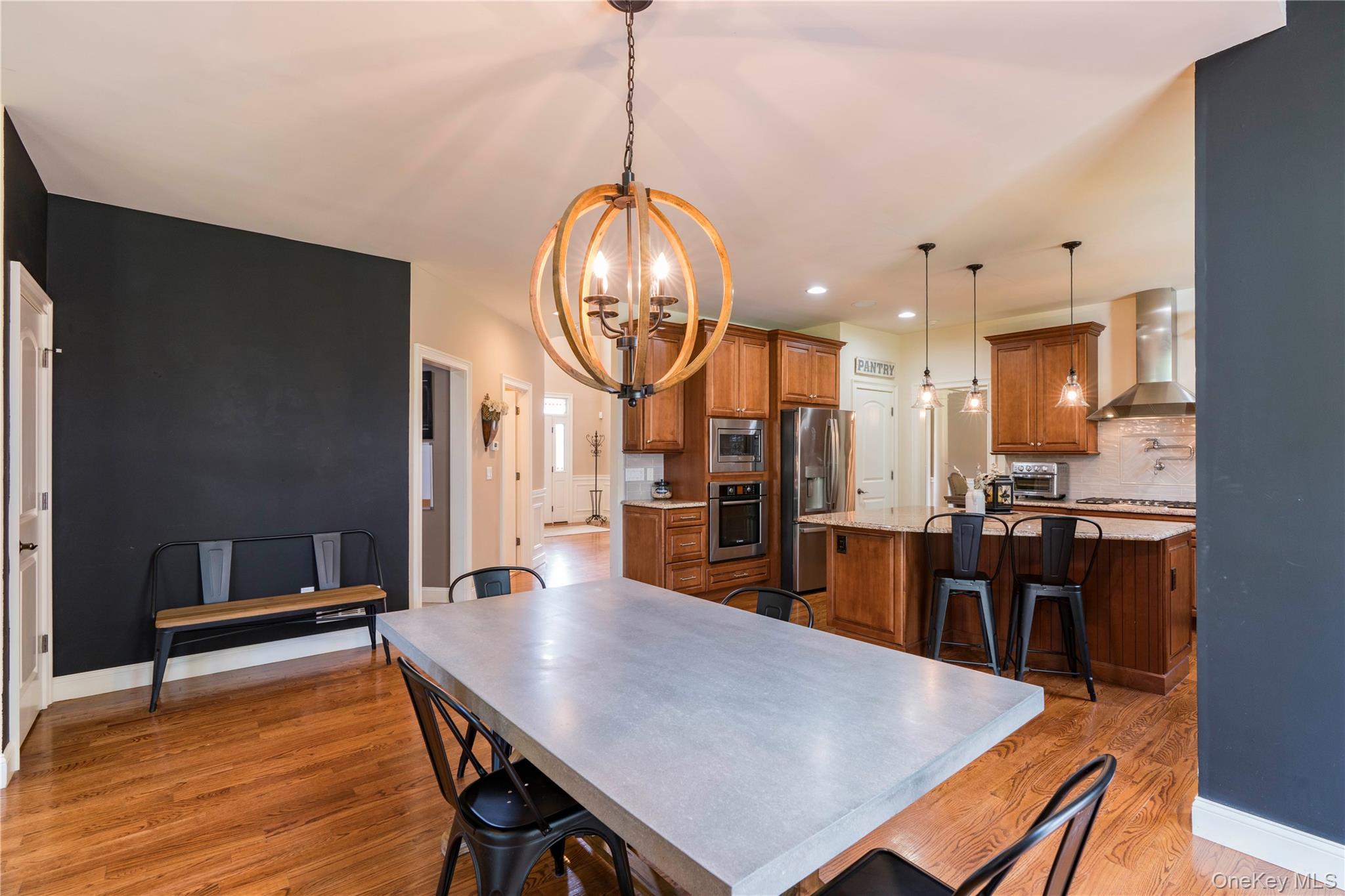 102 Caties Way