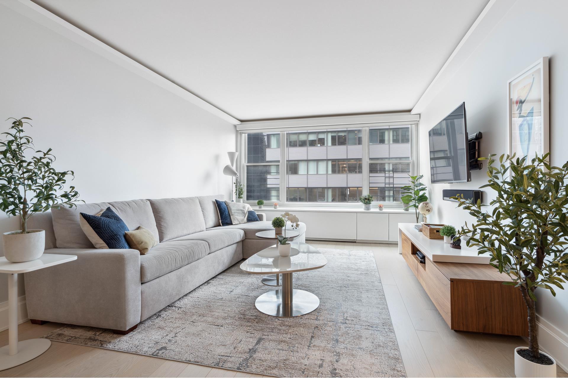 117 E 57TH Street 24E